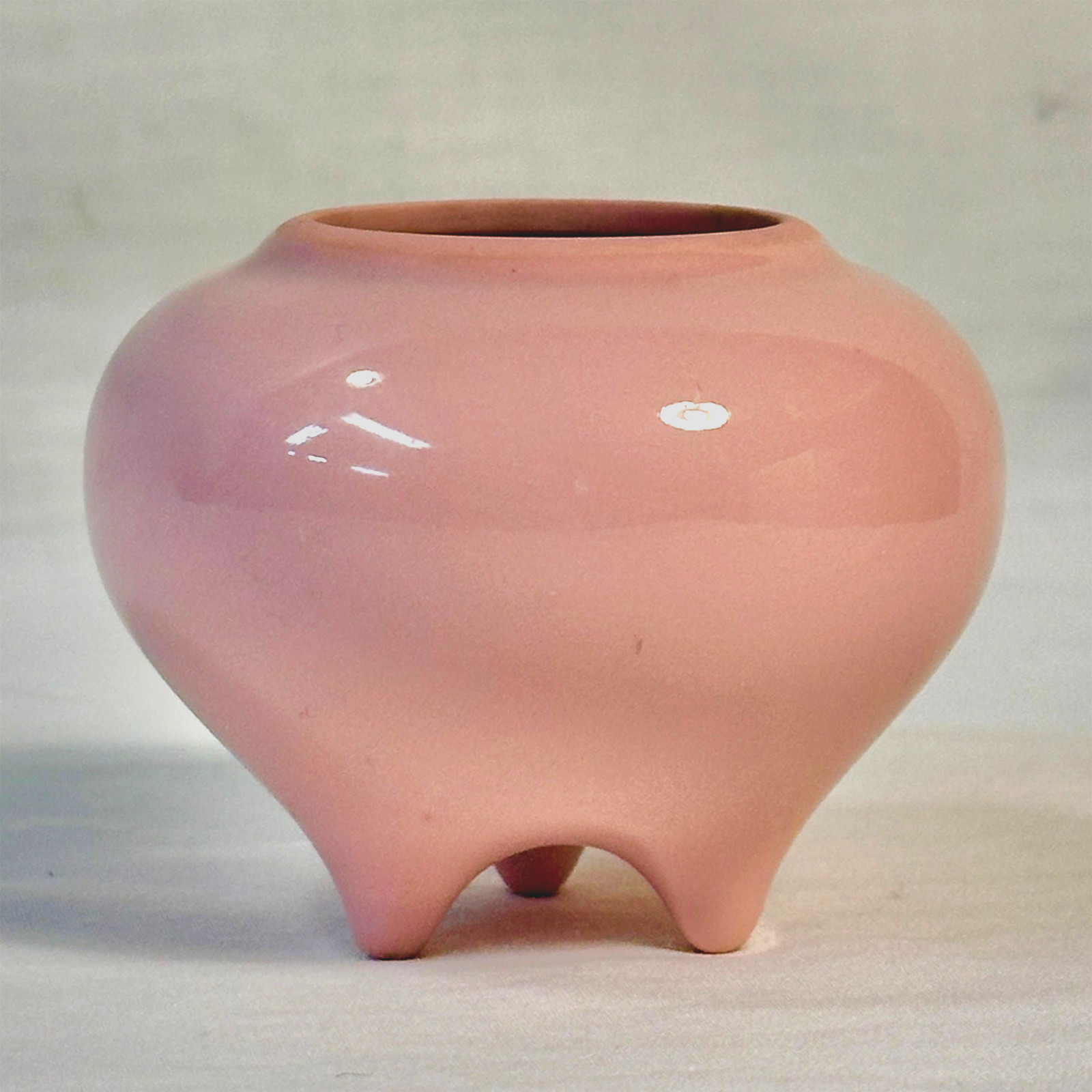 VINTAGE MINIMALIST PINK FUKAGAWA PORCELAIN CENSER koro tripod incense burner