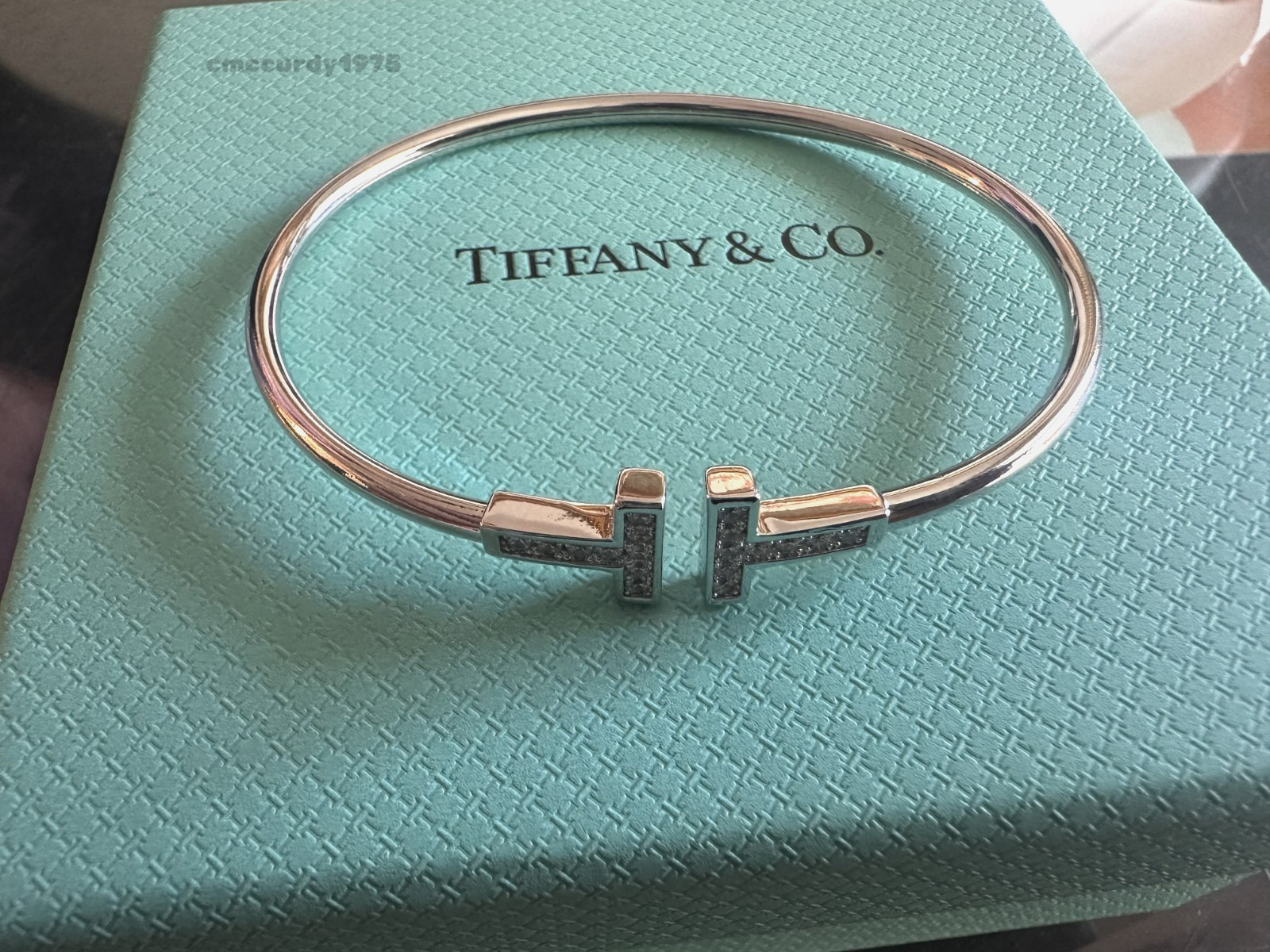 NEW. Rose GoldTlfannyCoTWire Diamond Bracelet Size Medium