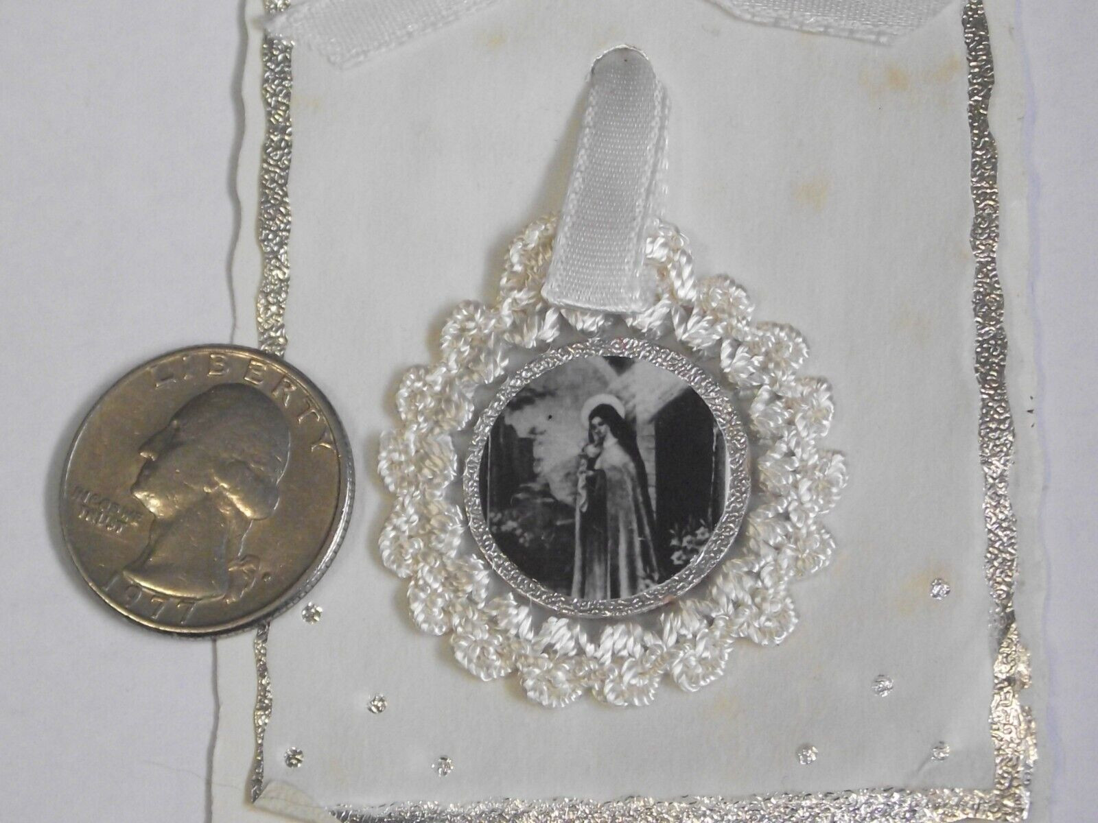 Vtg St Saint Clare relic embroidered scapular badge patron eye disease laundry