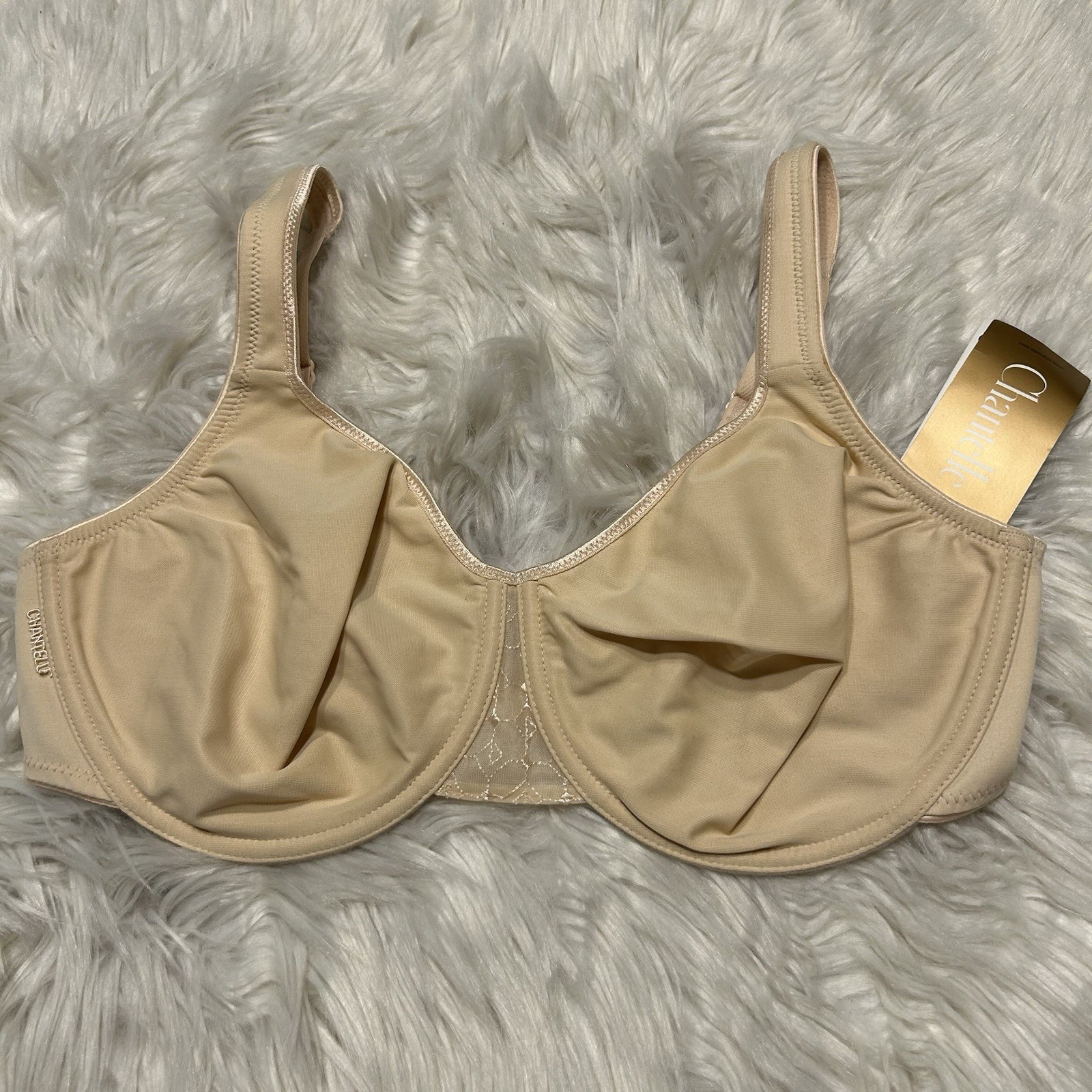 Chantelle 34D Bra Beige Volupte Minimizer Underwire Back Closure 2361 NEW Chantelle 34D Bra Beige Volupte Minimizer Underwire Back Closure 2361 NEW