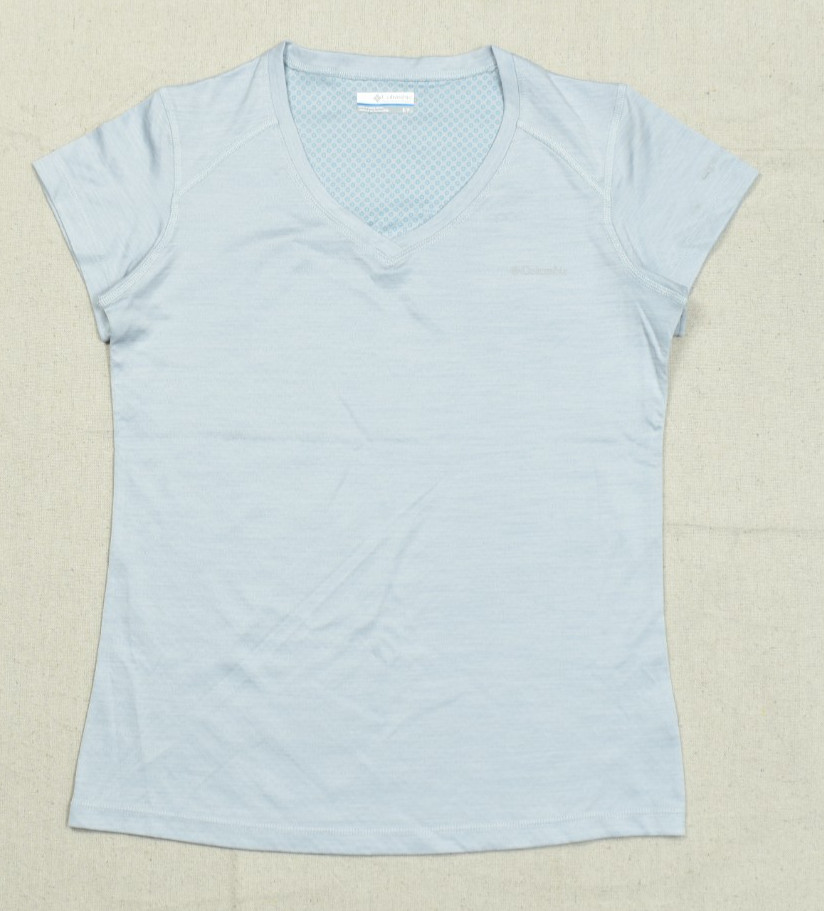 Columbia Omni-Freeze Zero V-Neck T-Shirt Womens Size Small Short Sleeve Athletic Columbia Omni-Freeze Zero V-Neck T-Shirt Womens Size Small Short Sleeve Athletic