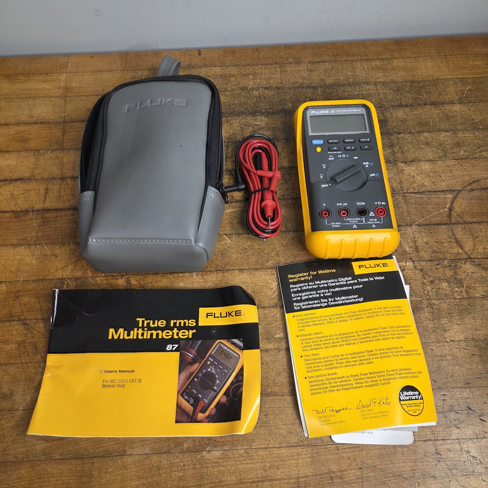 Fluke 87 True RMS Digital Multimeter Excellent Condition Fluke 87 True RMS Digital Multimeter Excellent Condition