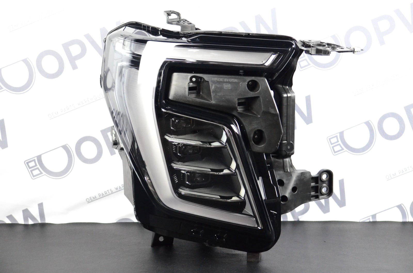Perfect 2025-2026 GMC Yukon Elevation / AT4 Precision LED Headlight Right RH OEM