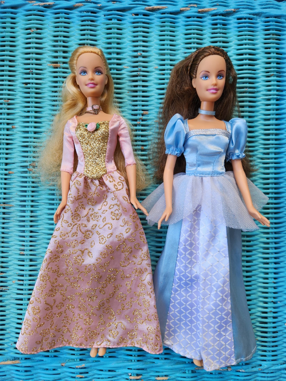 2004 Mattel Barbie Princess and the Pauper ANNELIESE & ERIKA Dolls Both Sing