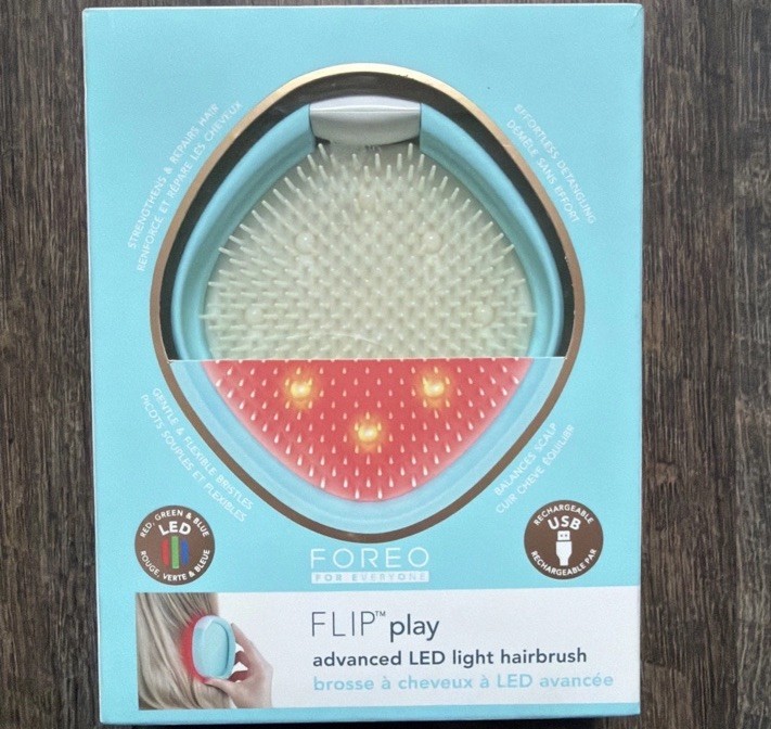 NEW Foreo FLIP Play Advanced LED Light Hairbrush *** NEW SEALED *** NEW Foreo FLIP Play Advanced LED Light Hairbrush *** NEW SEALED ***