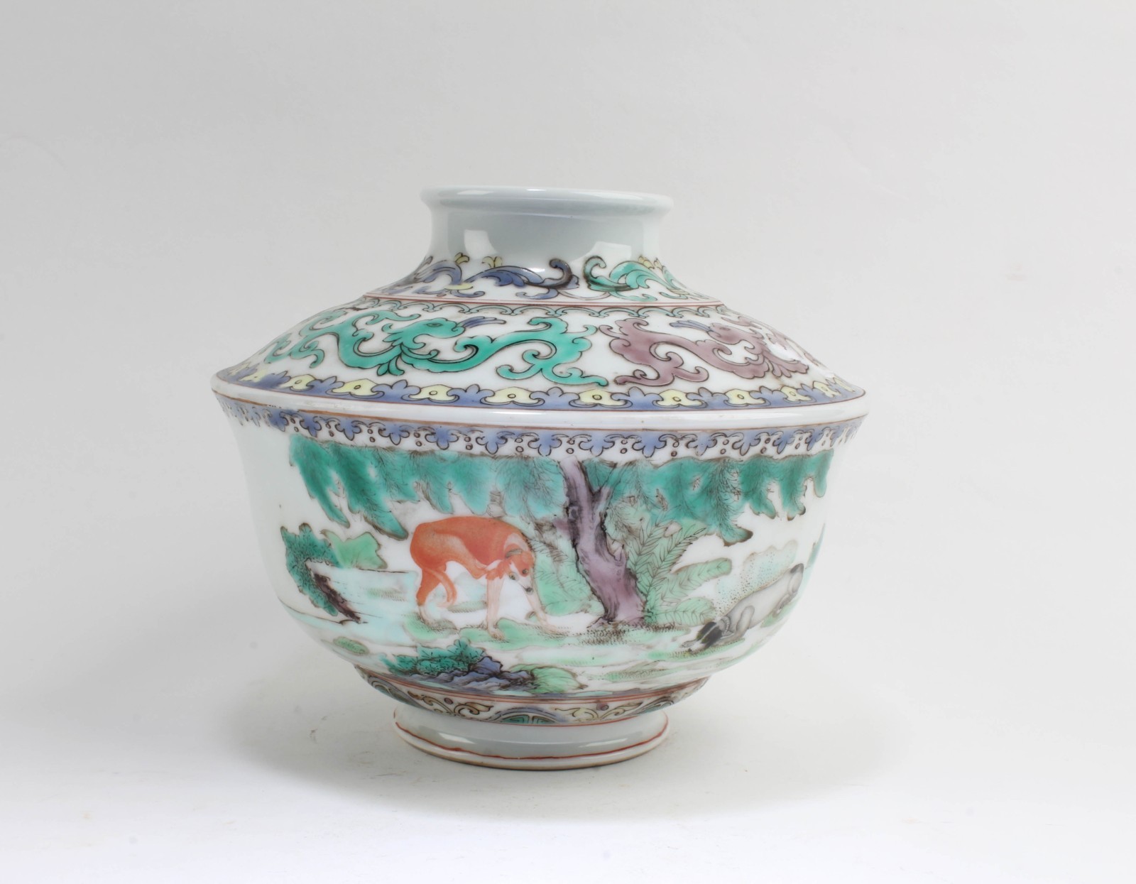Antique Chinese Wucai Pot. 'KangXi' mark at base Antique Chinese Wucai Pot. 'KangXi' mark at base