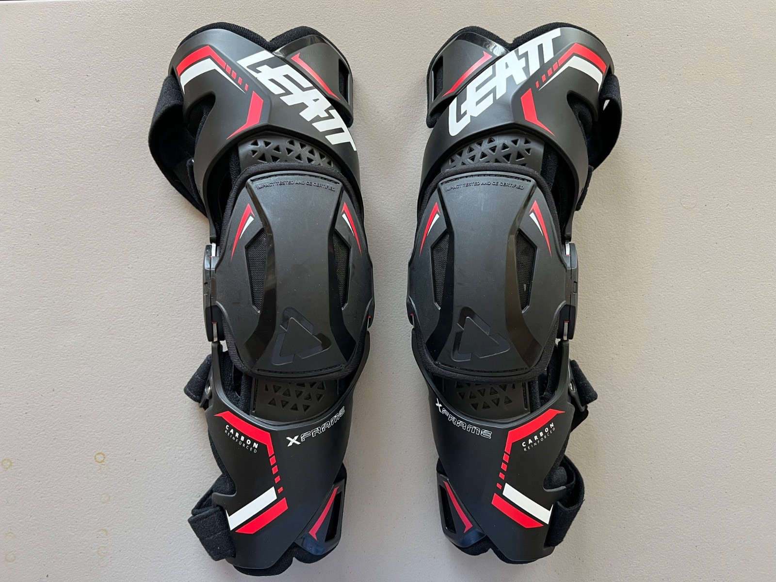 Leatt X-Frame Knee Braces PAIR Medium Motorcycle