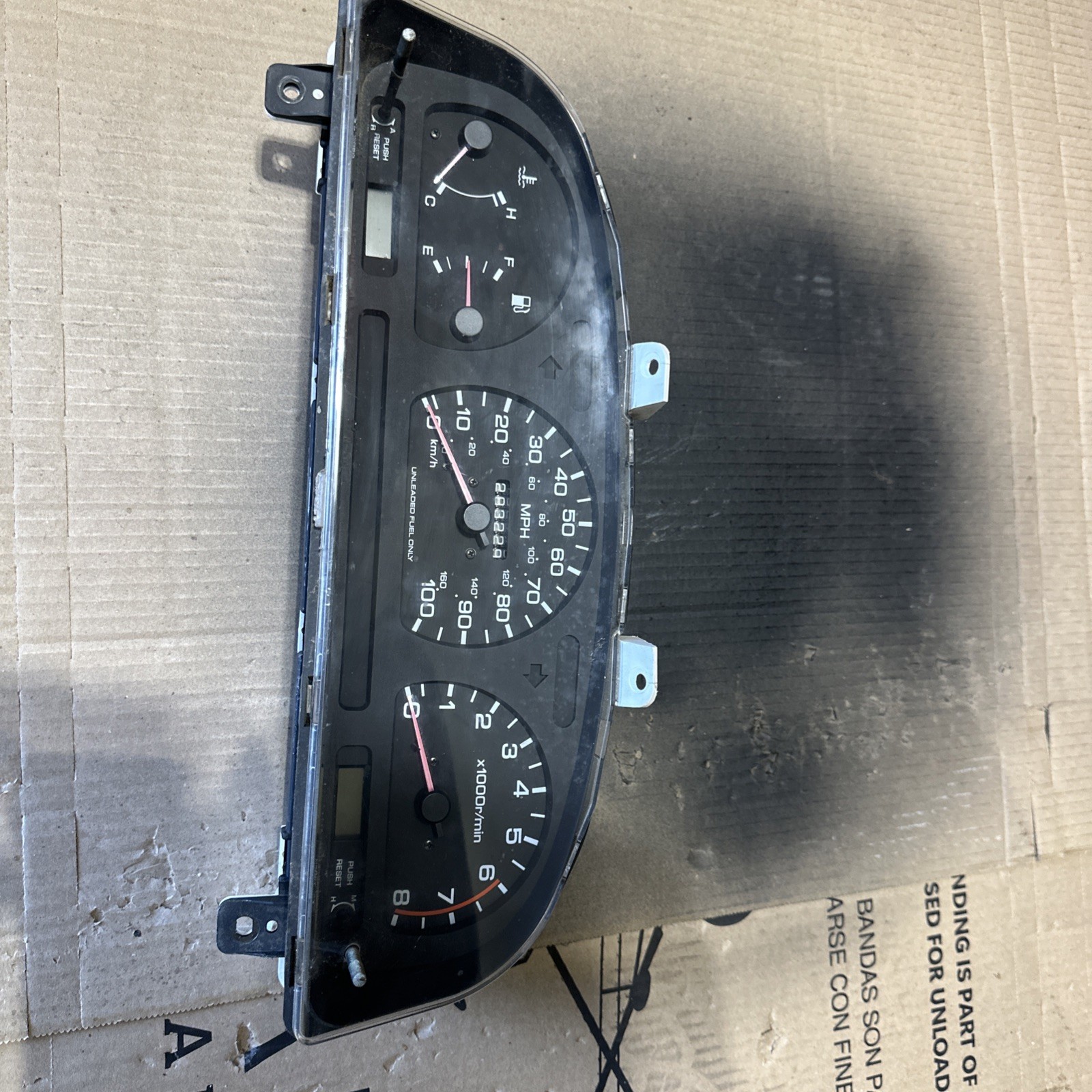 1994-1995 Nissan Pathfinder D21 Gauge Instrument Cluster 1994-1995 Nissan Pathfinder D21 Gauge Instrument Cluster