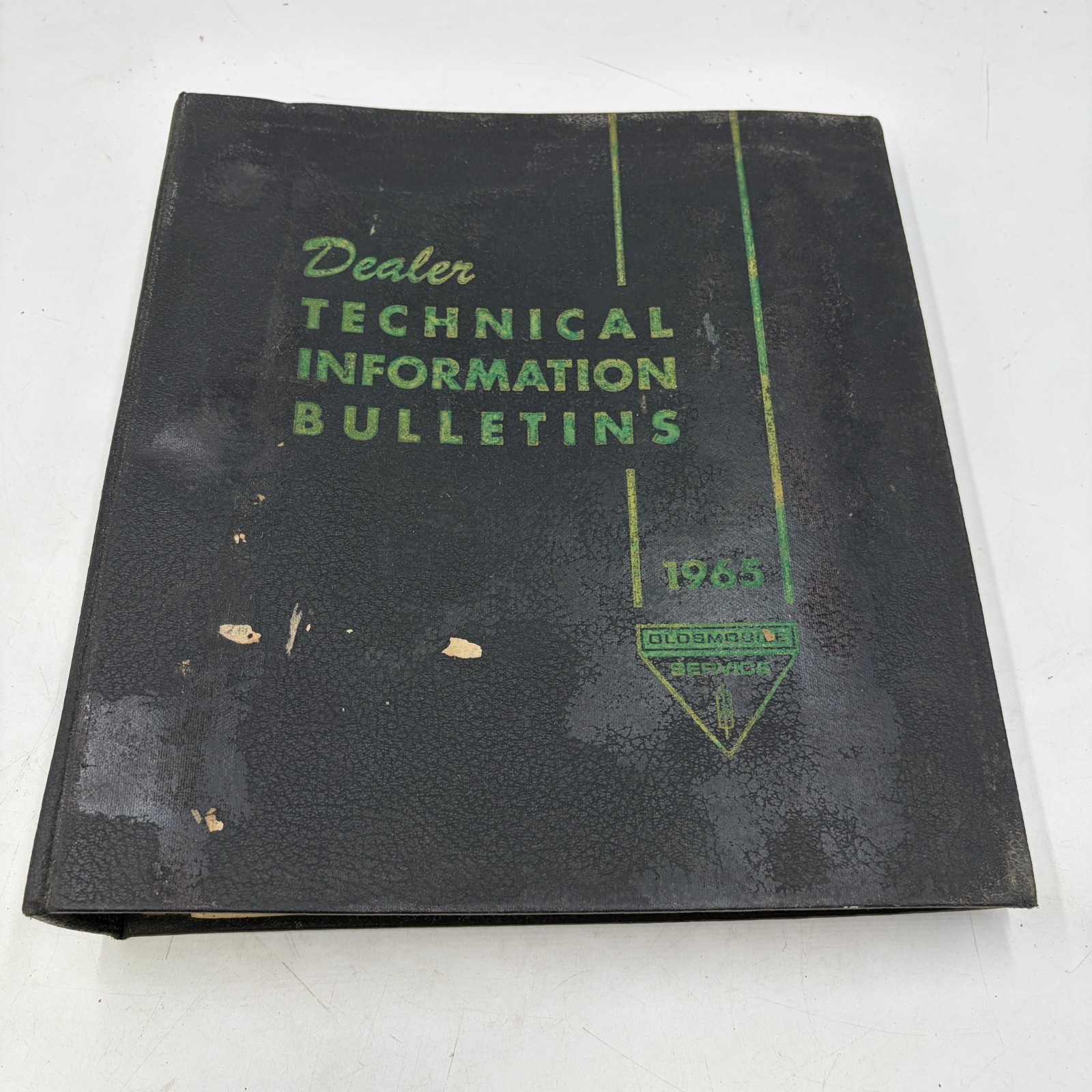 1965 OLDSMOBILE SERVICE GUILD TRAINING MANUALS & DEALER TECHNICAL INFO BULLETINS 1965 OLDSMOBILE SERVICE GUILD TRAINING MANUALS & DEALER TECHNICAL INFO BULLETINS