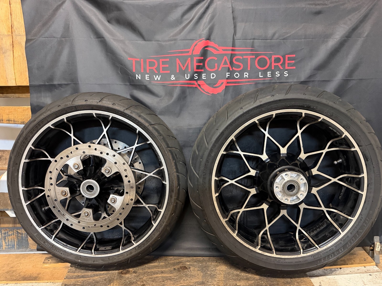 Take-off Harley Davidson Prodigy Wheels, Tires & Rotors Baggers PRO-4081-19-18-2 Take-off Harley Davidson Prodigy Wheels, Tires & Rotors Baggers PRO-4081-19-18-2