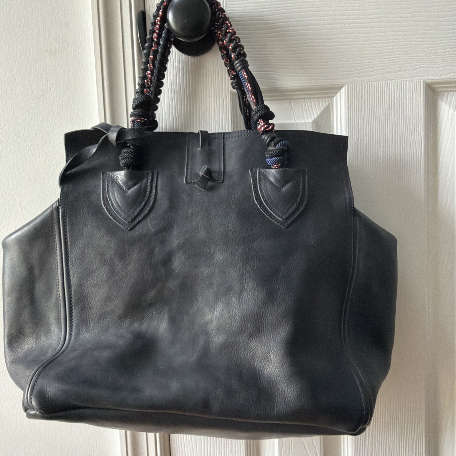 LET&HER Grained Navy Leather Beach bag.. SO NICE LET&HER Grained Navy Leather Beach bag.. SO NICE