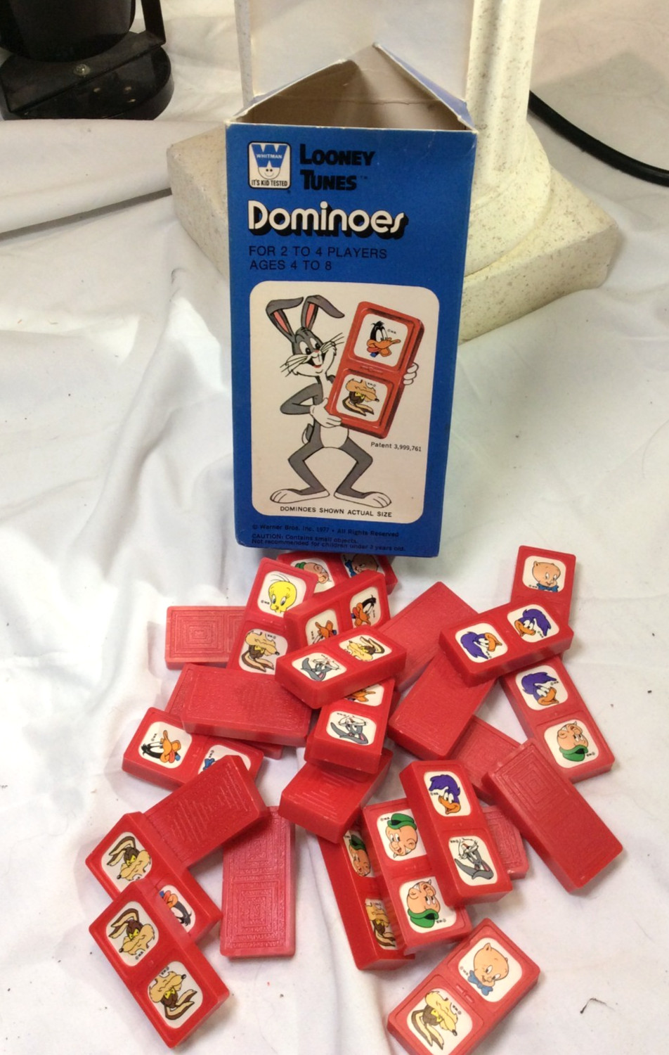 Vtg 1977 Whitman Looney Tunes Dominoes Game- complete set w/box