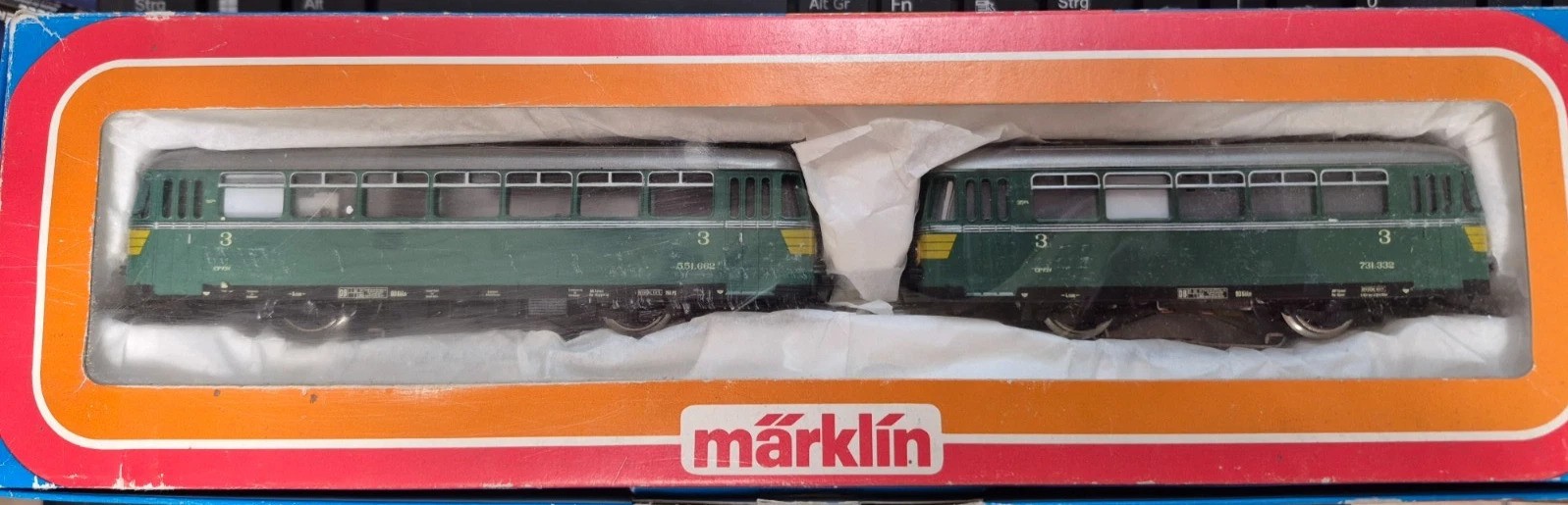 Märklin H0 3135 Railbus with Sidecar, SNCB AC, Light, Analogue