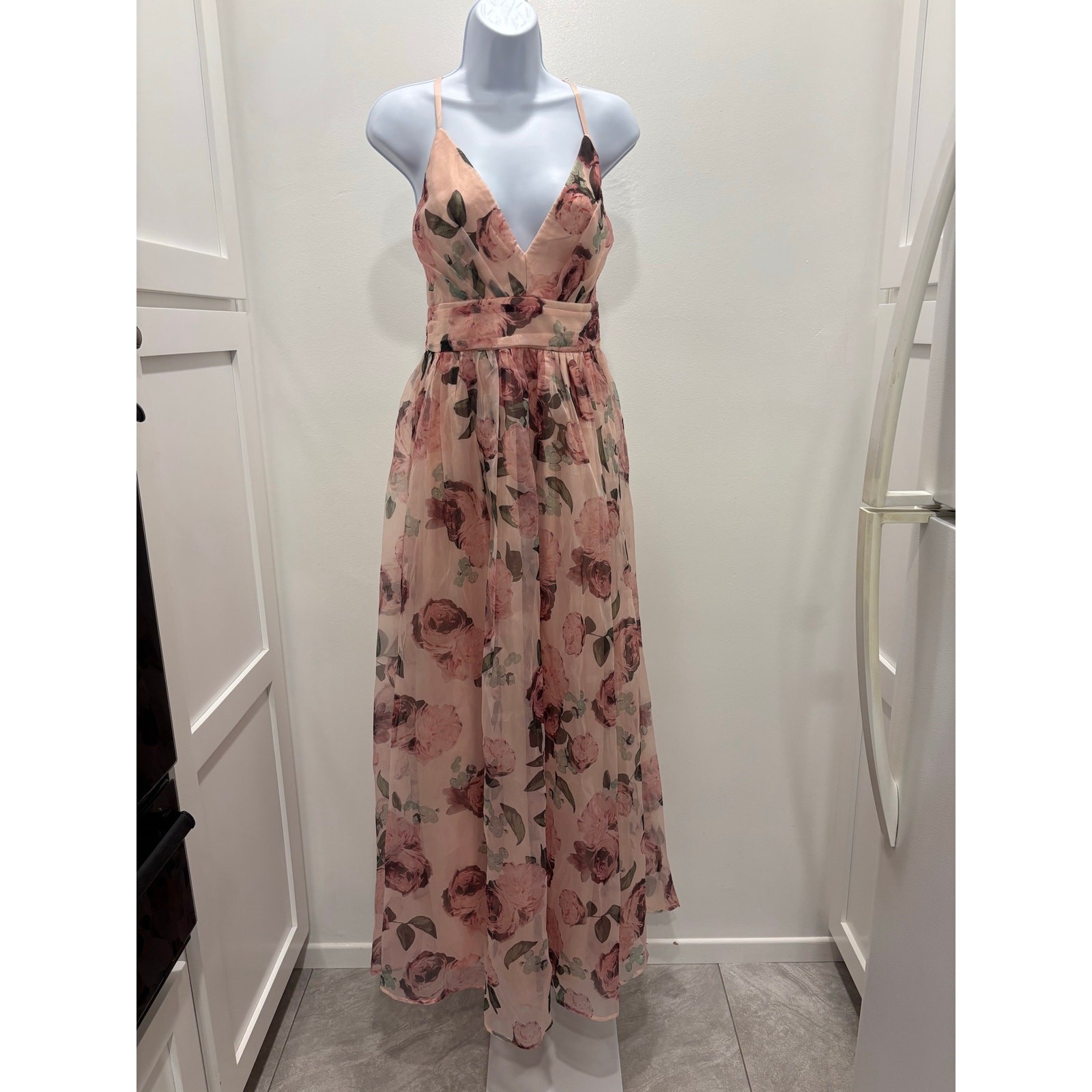 NWT Lulus Romance That Wows Blush Pink Floral Organza Maxi Formal Dress Medium