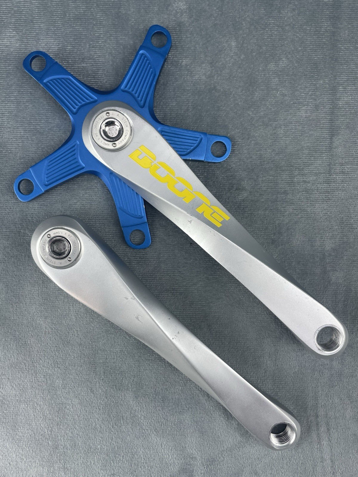 Vintage Boone Twist Road Cranks 175mm 130 BCD Blue CNC Spider Square Taper Rare