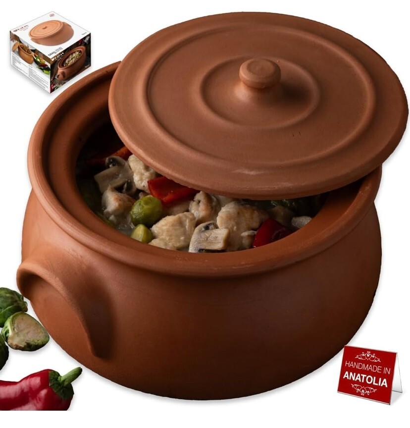 Hakan Suphan Handmade 7.6-Quart Large Clay Cooking Pot with Lid, Natural Unglaze