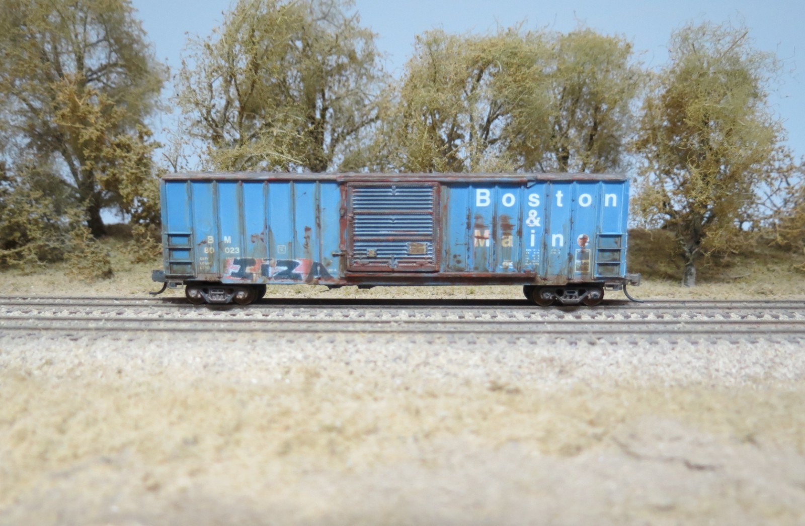 Micro-Trains Line Custom Weathered N Scale BM 50\' Box Car, Single Door Micro-Trains Line Custom Weathered N Scale BM 50\' Box Car, Single Door