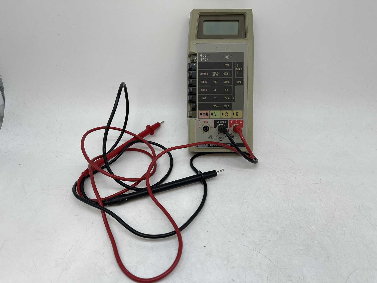 Vintage Fluke 8020B Handheld Digital Multimeter DMM w/ Test Leads - Free S/H