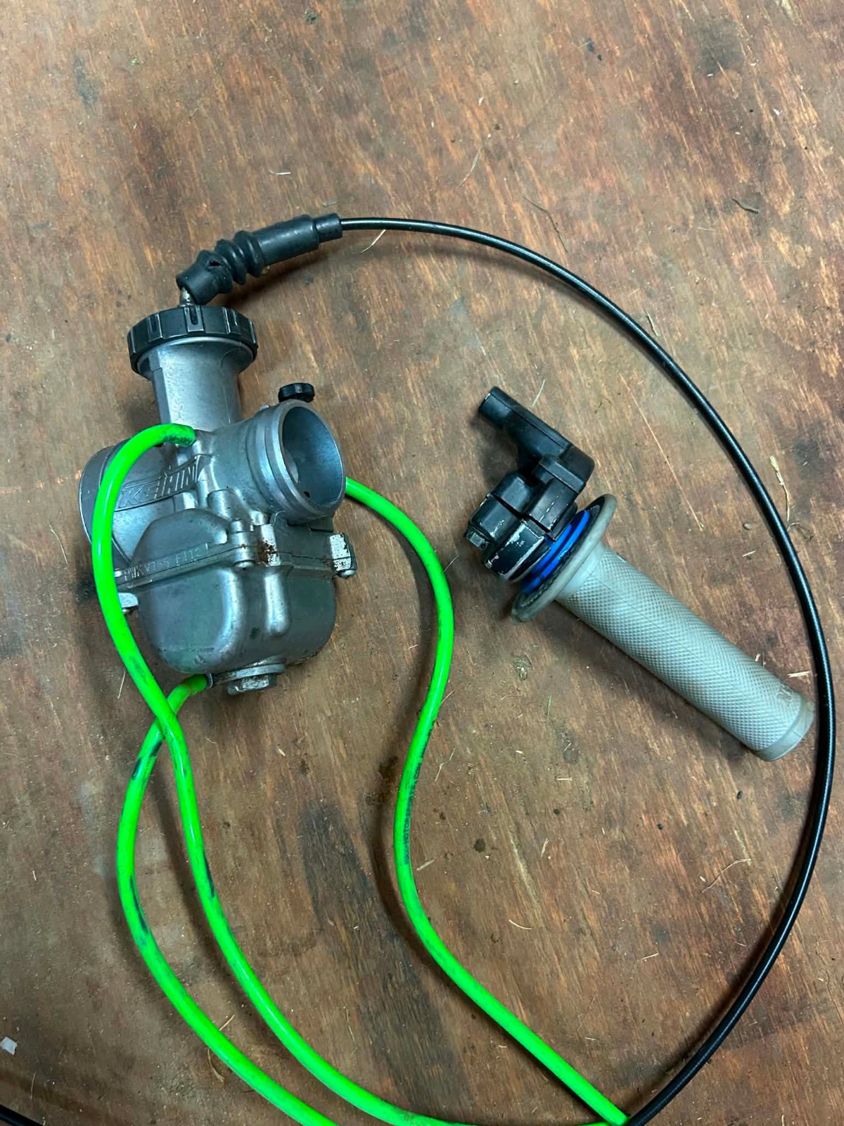 1992 Kawasaki KX 250 Keihin PWK 38mm Carburetor and Throttle Assembly 1992 Kawasaki KX 250 Keihin PWK 38mm Carburetor and Throttle Assembly