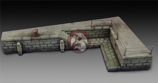 Royal Model 1/35 Wharf Section River / Sea Bank Quay with Pier [Diorama] 594
