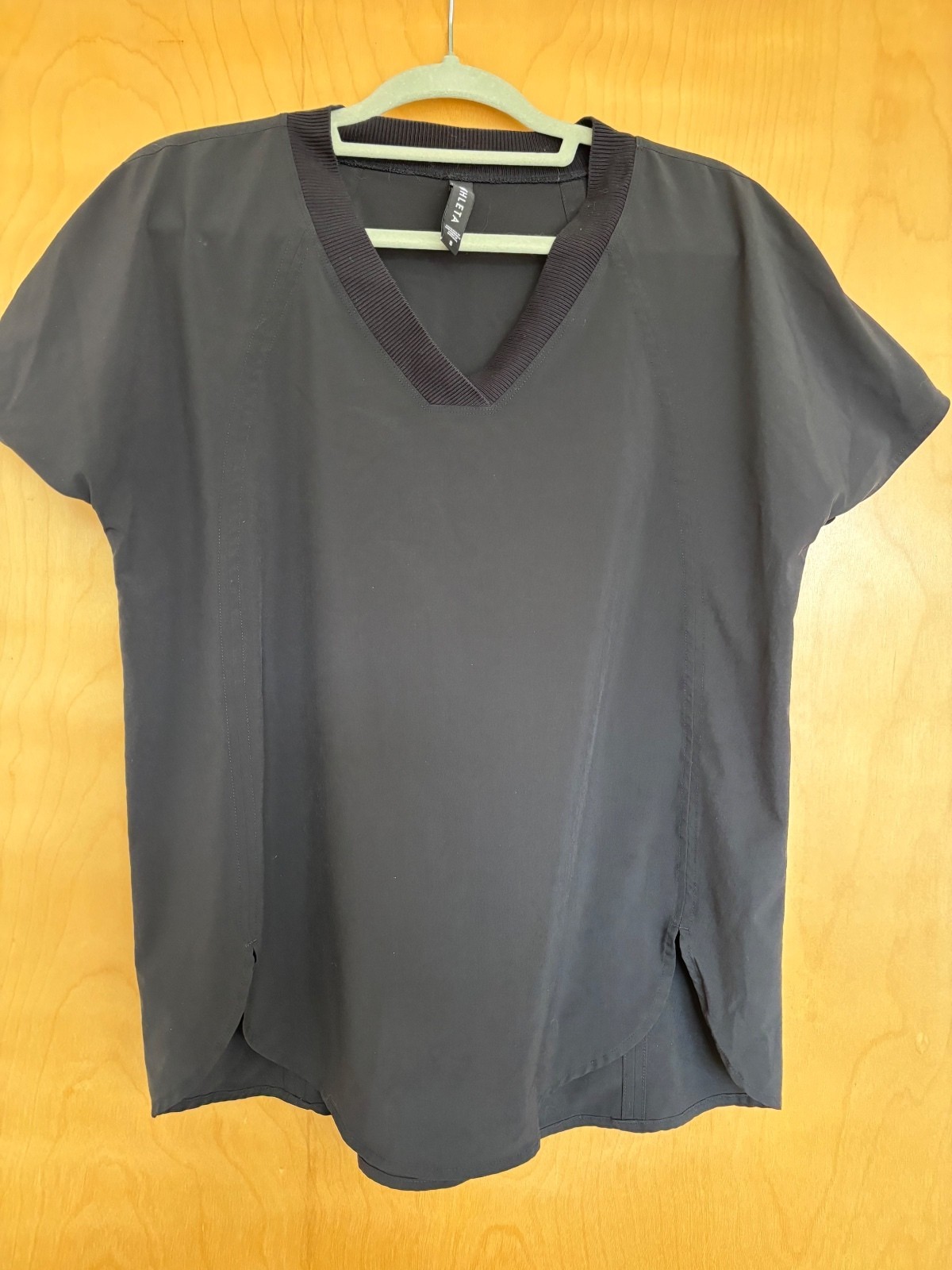 Athleta Zephyr Black Top | Size S Athleta Zephyr Black Top | Size S