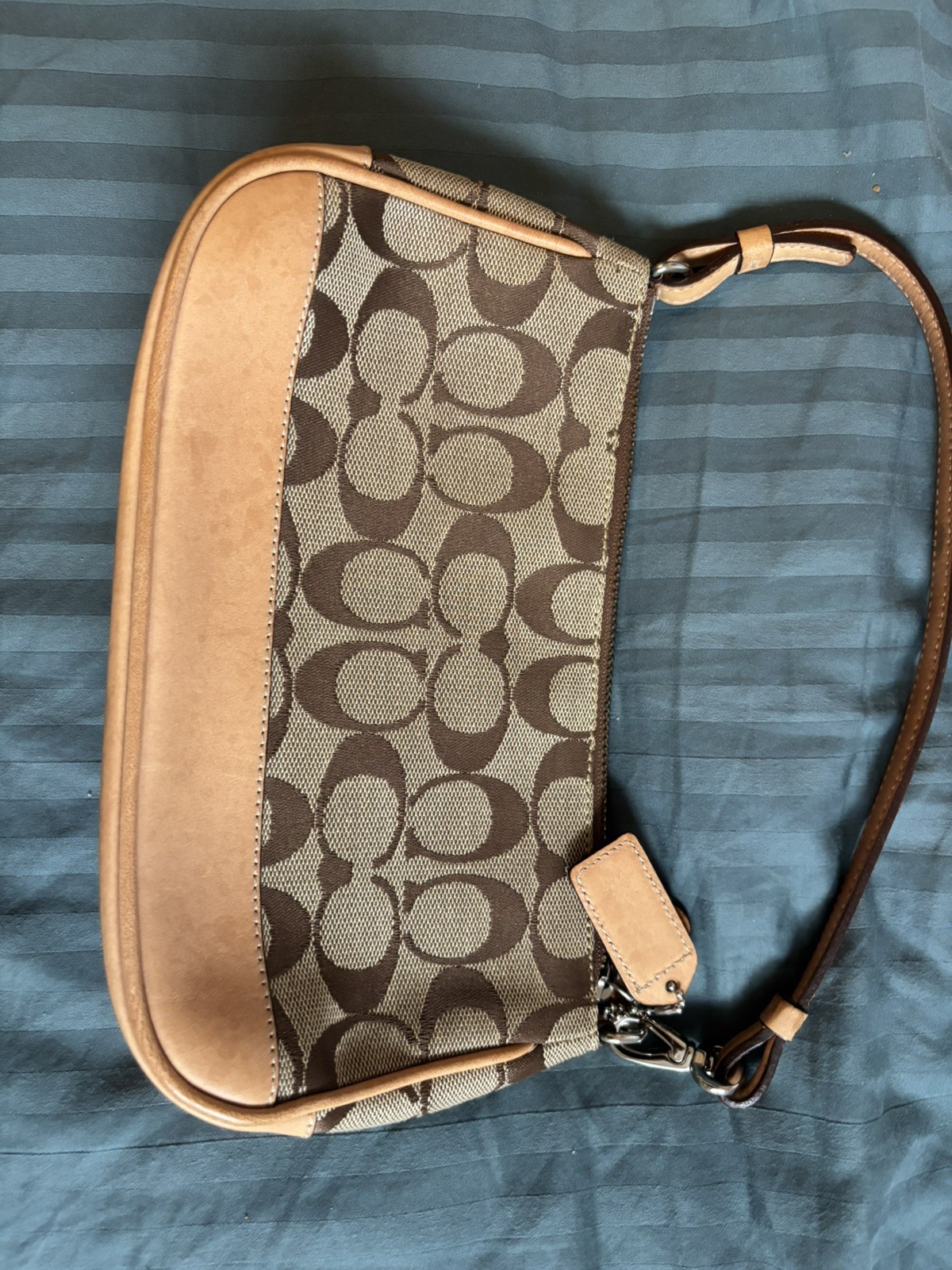 Vintage Coach 6094 Signature Jacquard Demi canvas and tan leather trim Y2K Bag Vintage Coach 6094 Signature Jacquard Demi canvas and tan leather trim Y2K Bag