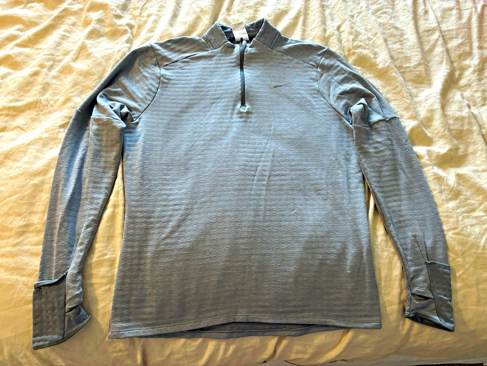 Nike Therma-FIT Men’s Running 1/2 Zip Mock Neck Long Sleeve Pullover Gray M Nike Therma-FIT Men’s Running 1/2 Zip Mock Neck Long Sleeve Pullover Gray M