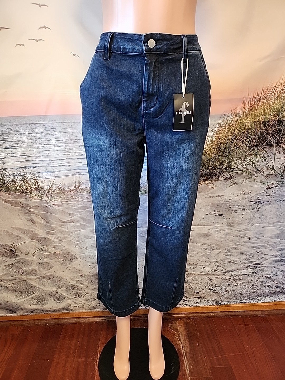 NWT Flamingals Women\'s #73199 Dark Blue Jeans Size Medium. NWT Flamingals Women\'s #73199 Dark Blue Jeans Size Medium.
