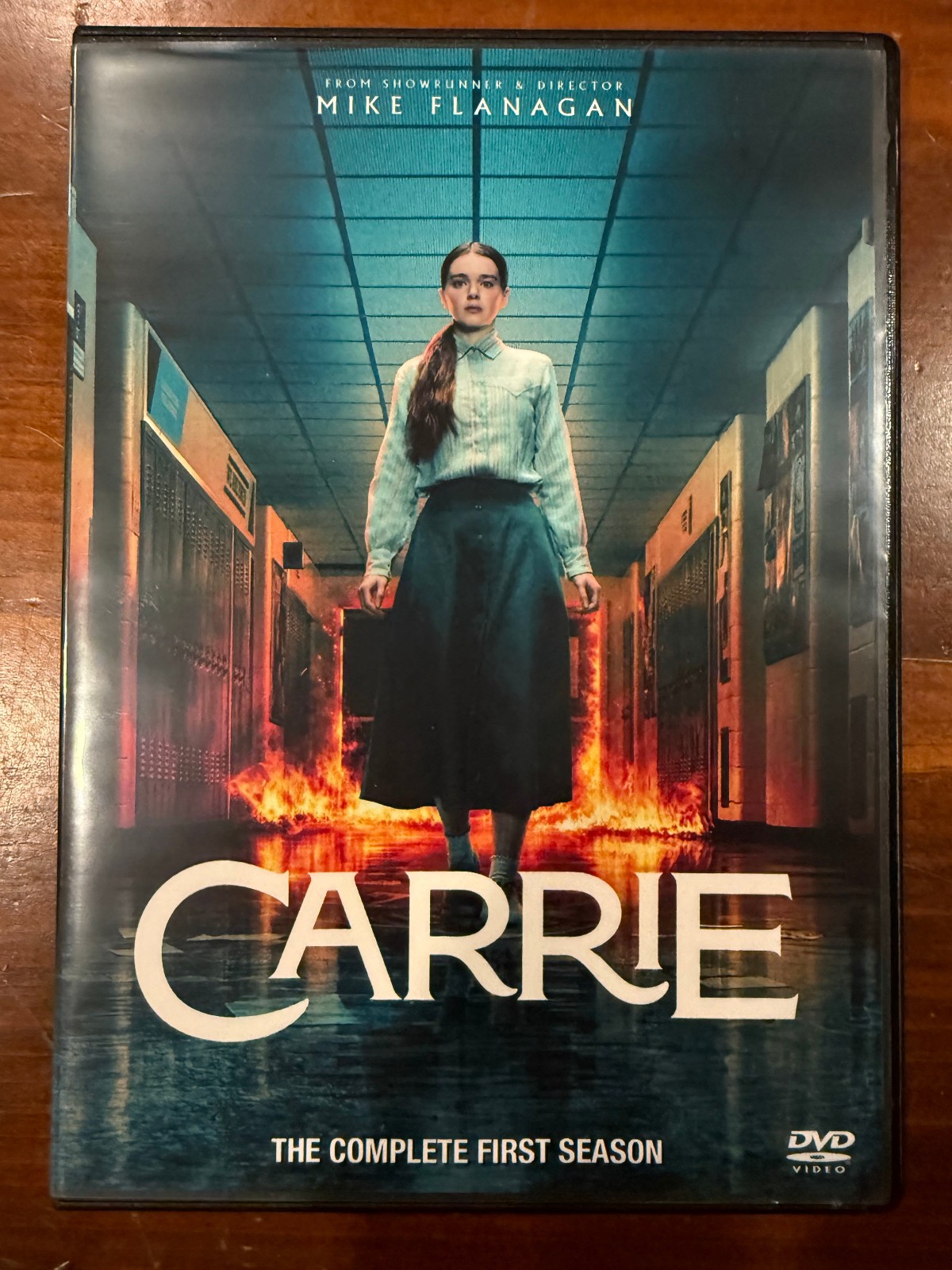 Carrie - The Complete First Season Episodes 1-8 Stephen King Ultimate