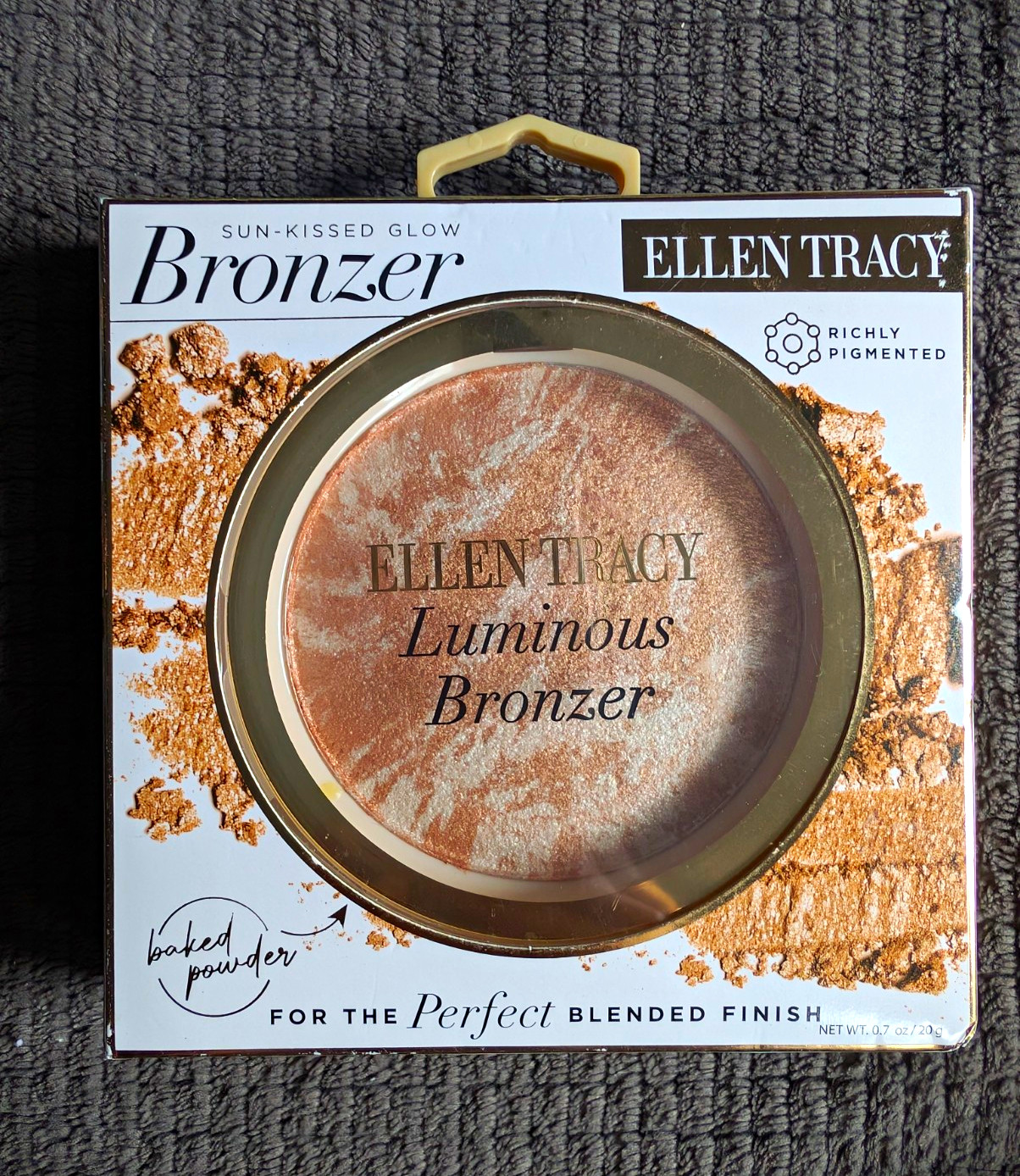 Ellen Tracy Luminous Bronzer – Baked Powder – 20g – NEW Factory Sealed