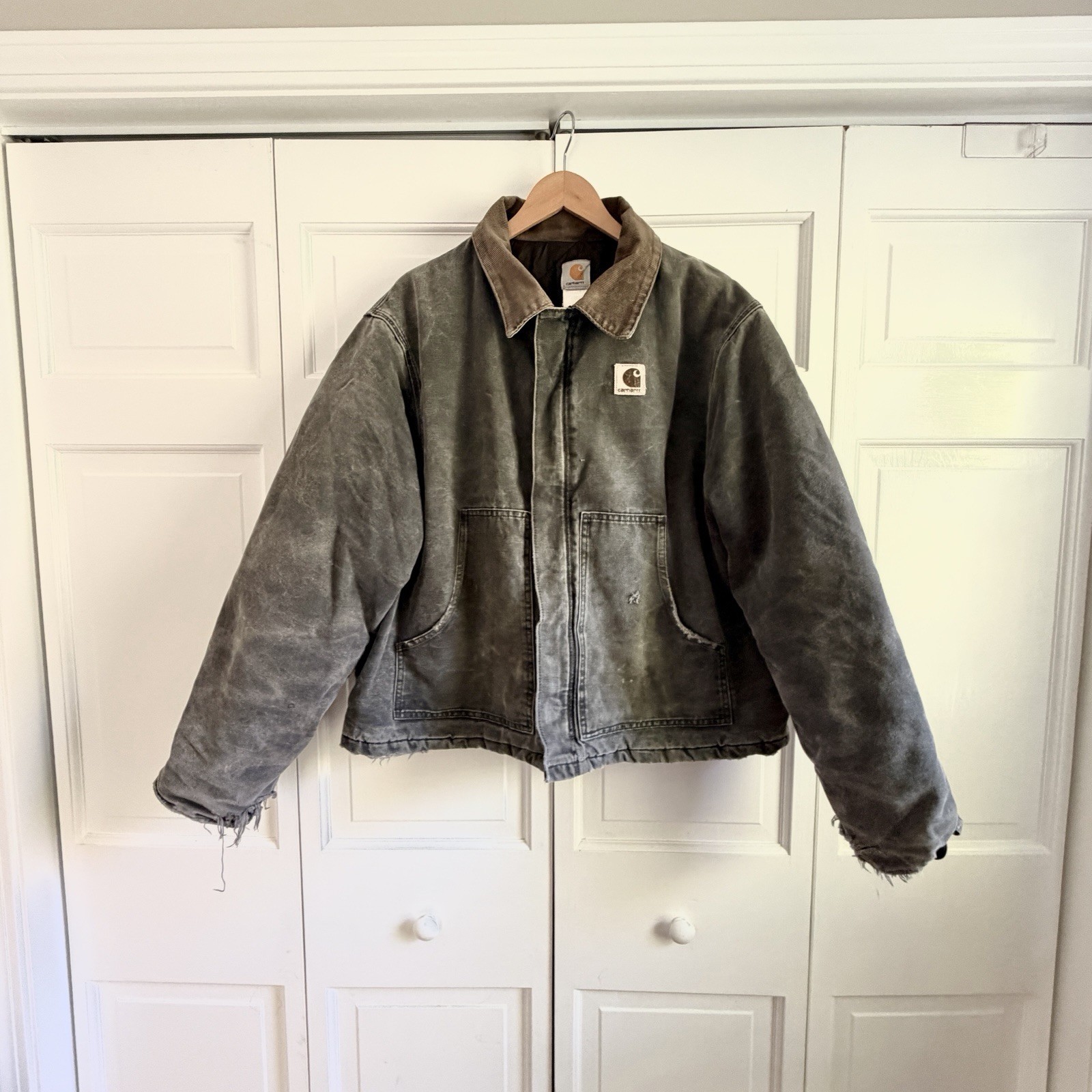 Vintage Carhartt J22 Detroit Style Jacket Faded Distressed XL