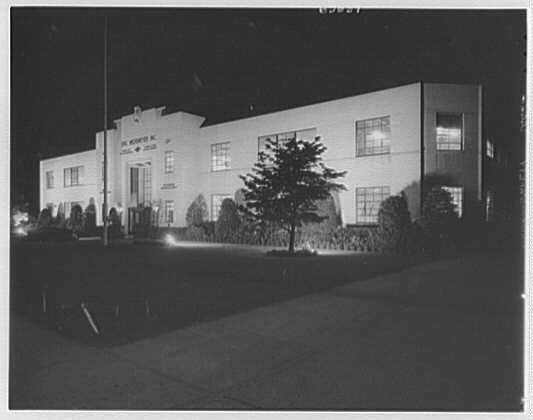 Photo:New Hyde Park New York 1954 Eric Weidemeyer Exterior Night Building