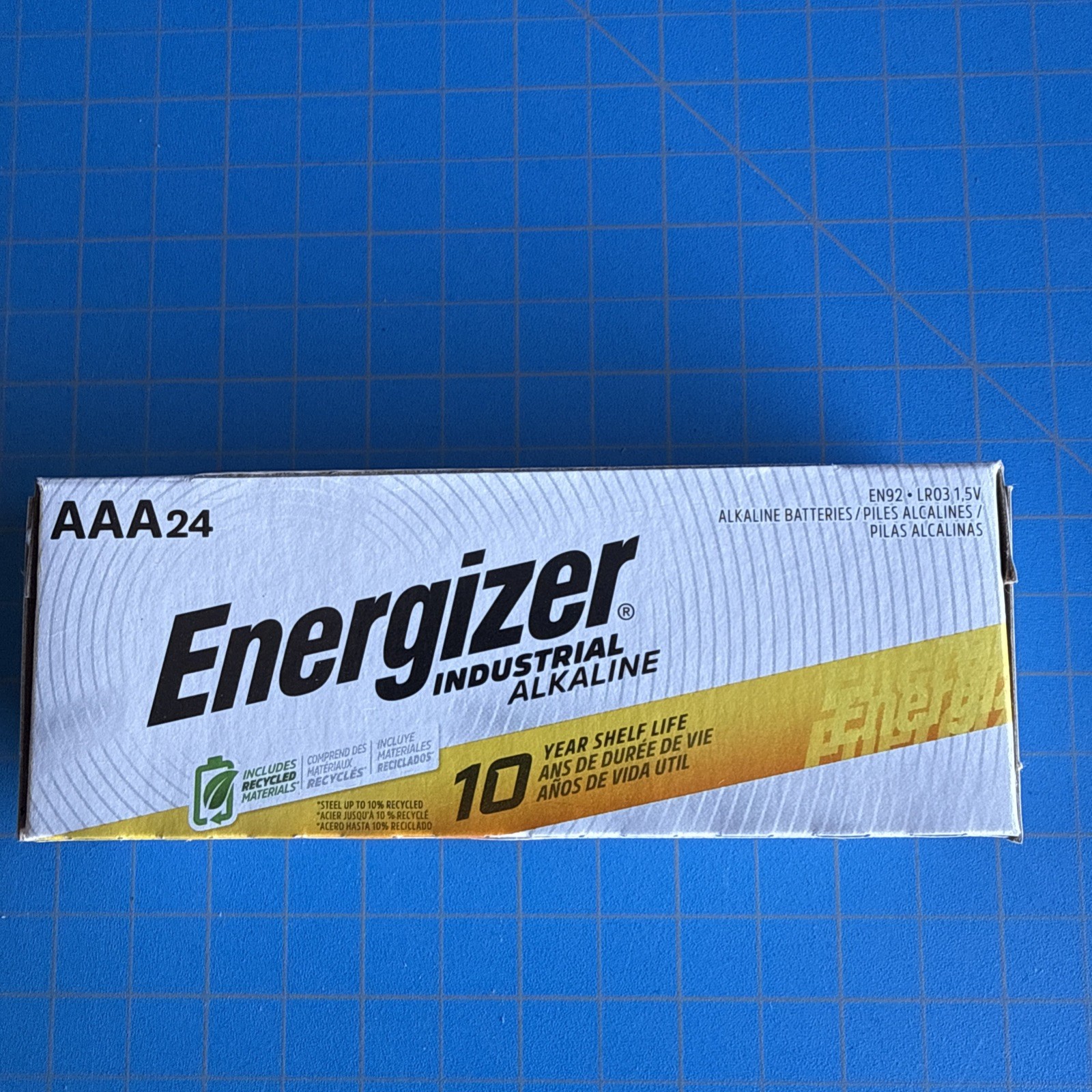 ENERGIZER INDUSTRIAL ALKALINE BATTERIES AAA 24 PACK 12/2035 BRAND NEW ENERGIZER INDUSTRIAL ALKALINE BATTERIES AAA 24 PACK 12/2035 BRAND NEW