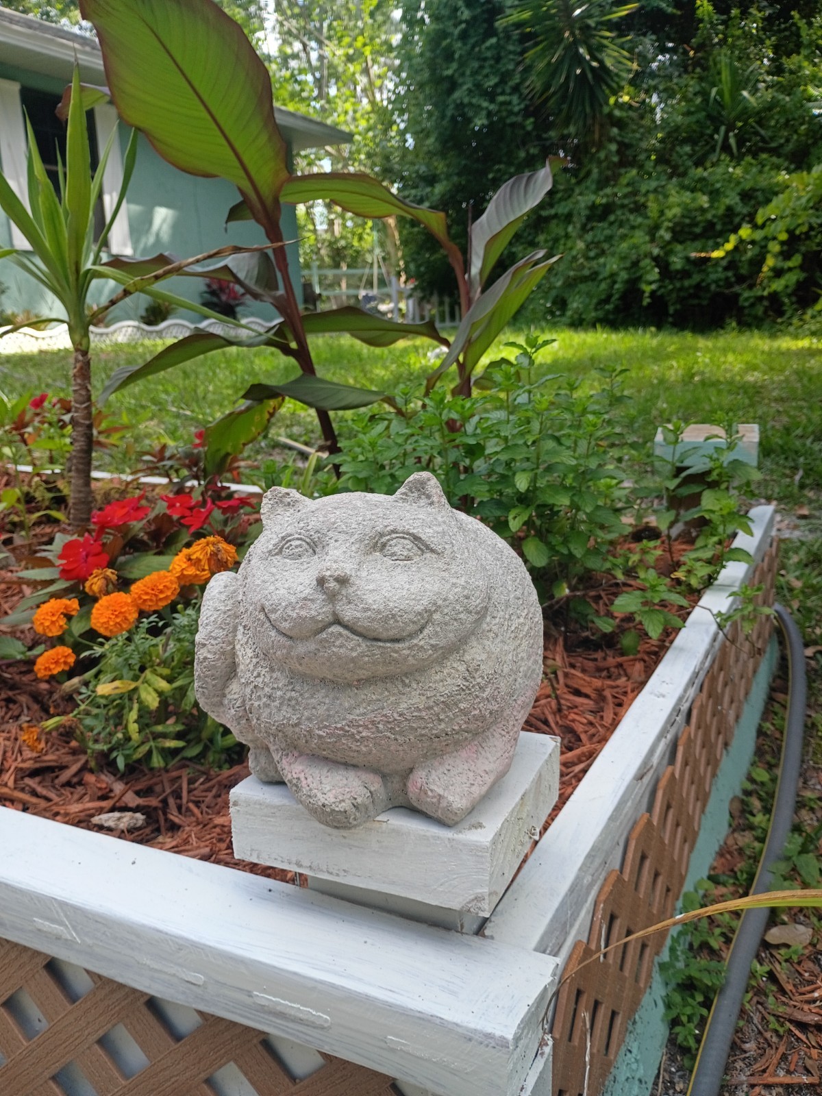 Concrete/Cement  Chubby Fuzzy Round Cat/Kitty  Garden Statue 10+Lb 