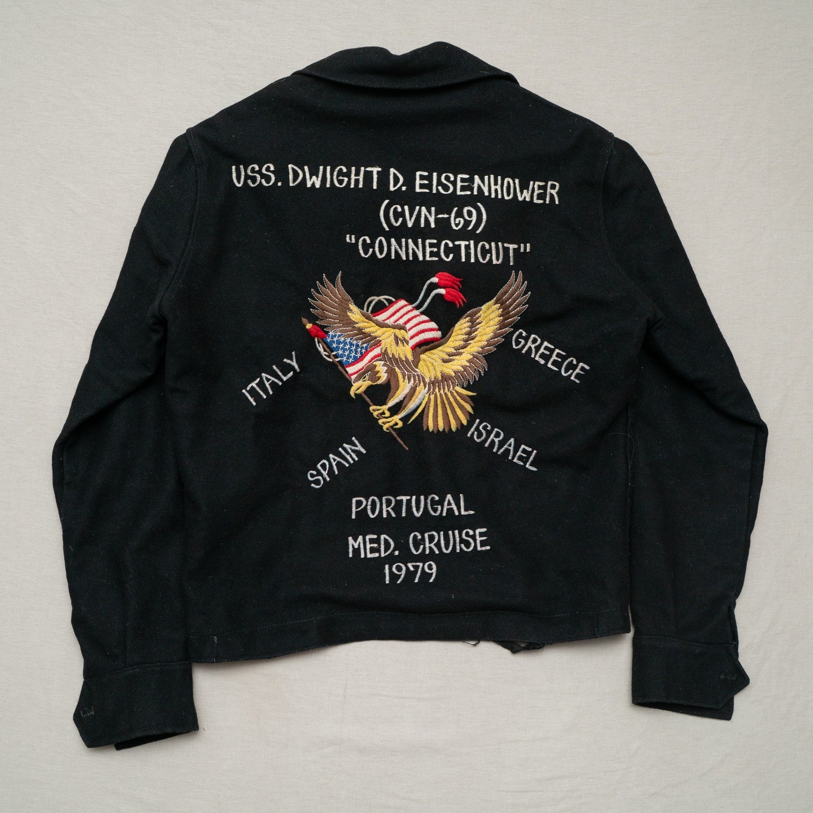 Vintage 70s US Navy USS Dwight Eisenhower Souvenir Jacket Mens Small Military