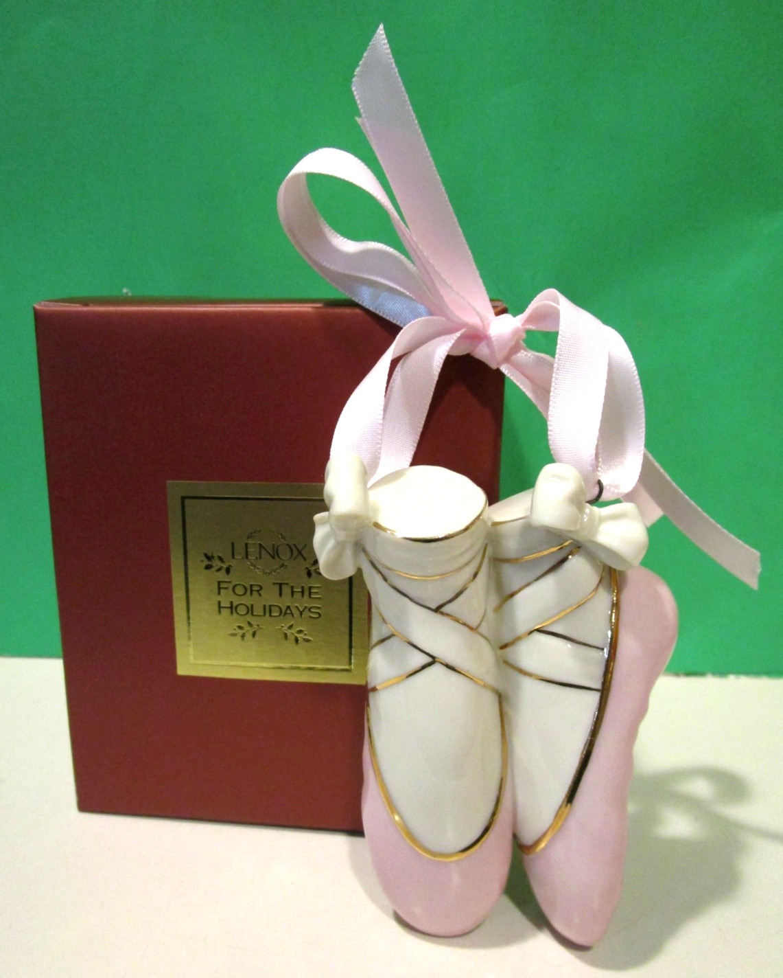 LENOX MY BALLET SLIPPERS ORNAMENT -- BALLERINA DANCE SHOES -- -- NEW in BOX