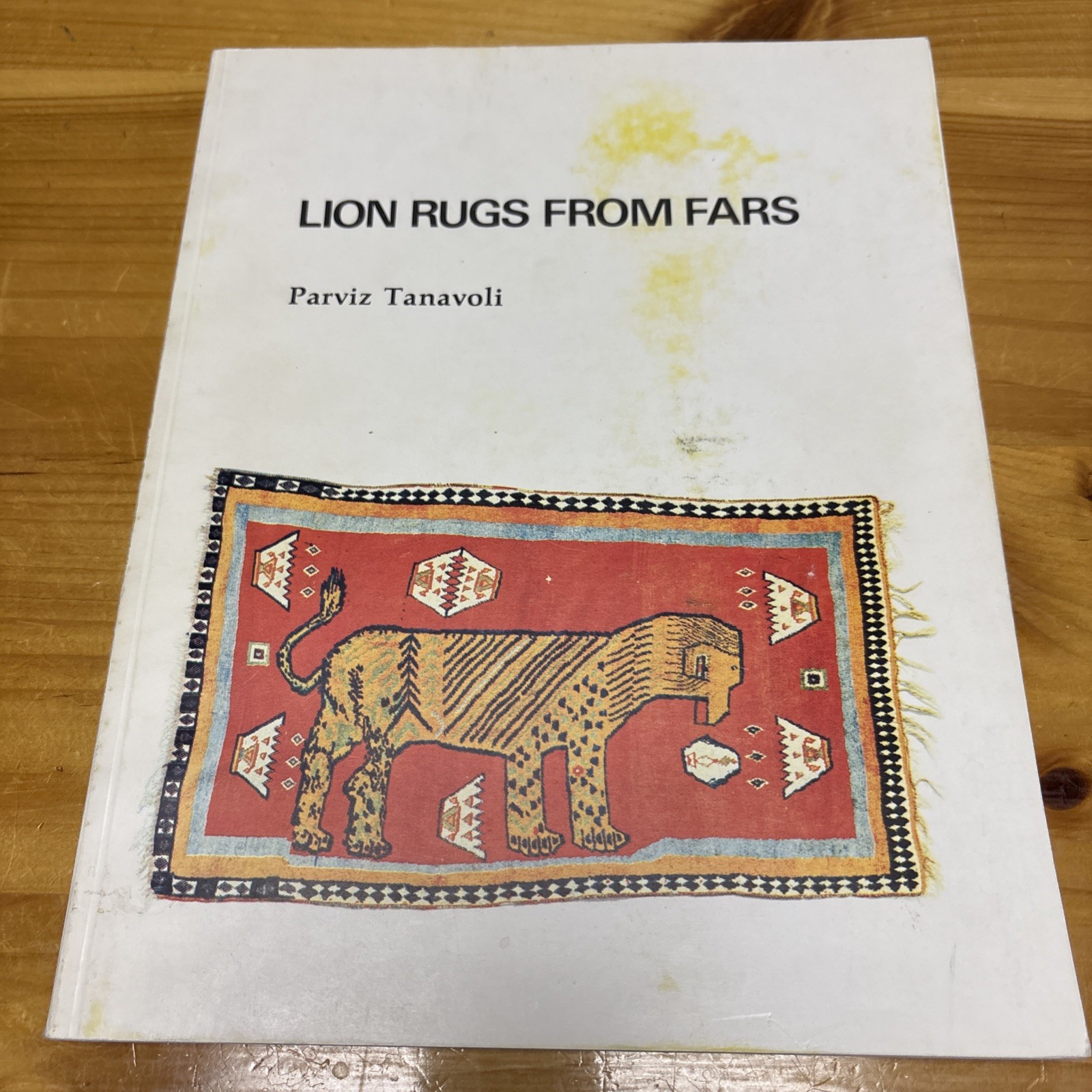 1978 VTG Lion Rugs From Fars - Parviz Tanavoli Tehran Iran 1978 VTG Lion Rugs From Fars - Parviz Tanavoli Tehran Iran