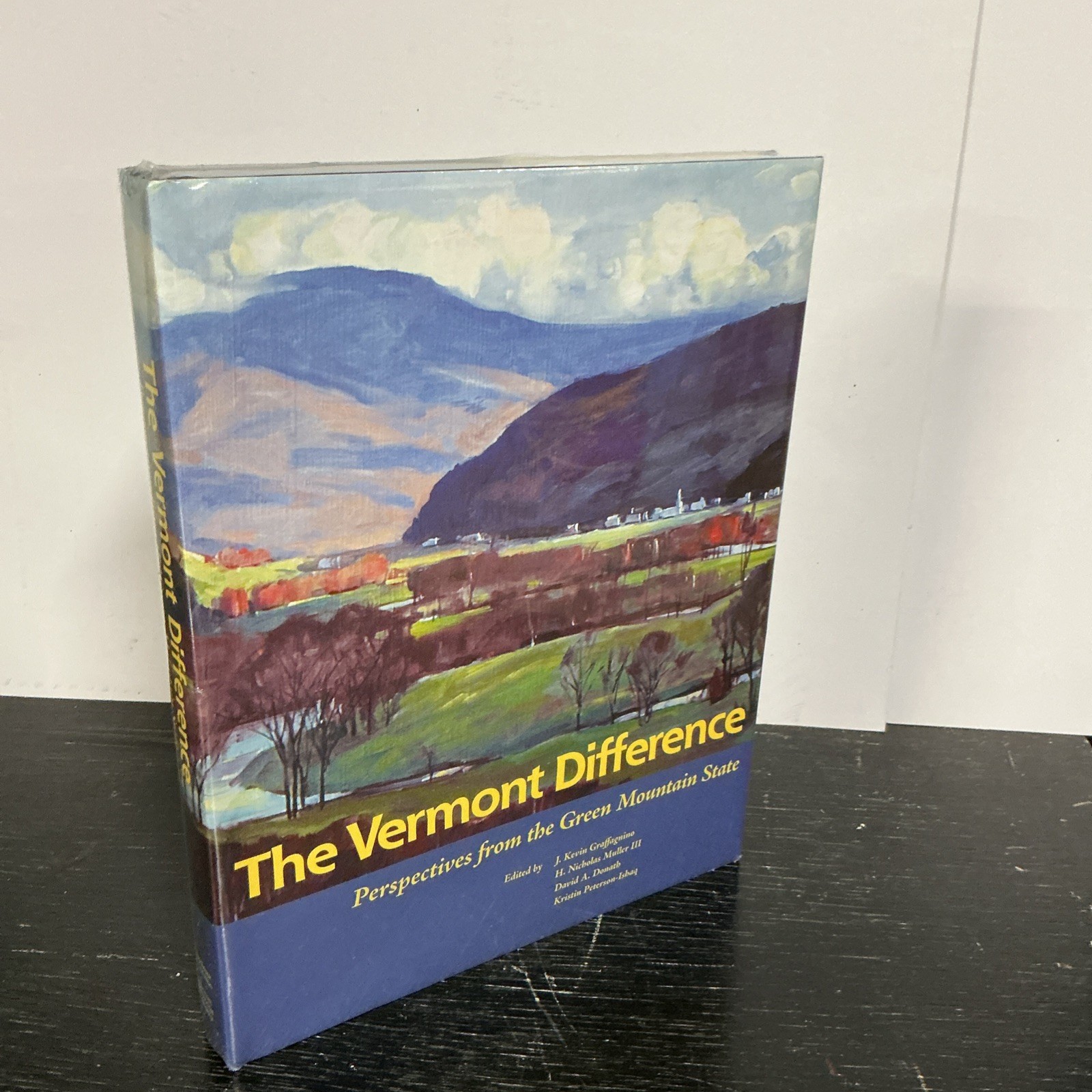 The Vermont Difference: Perspectives from the Green Mountain State, HC DJ New