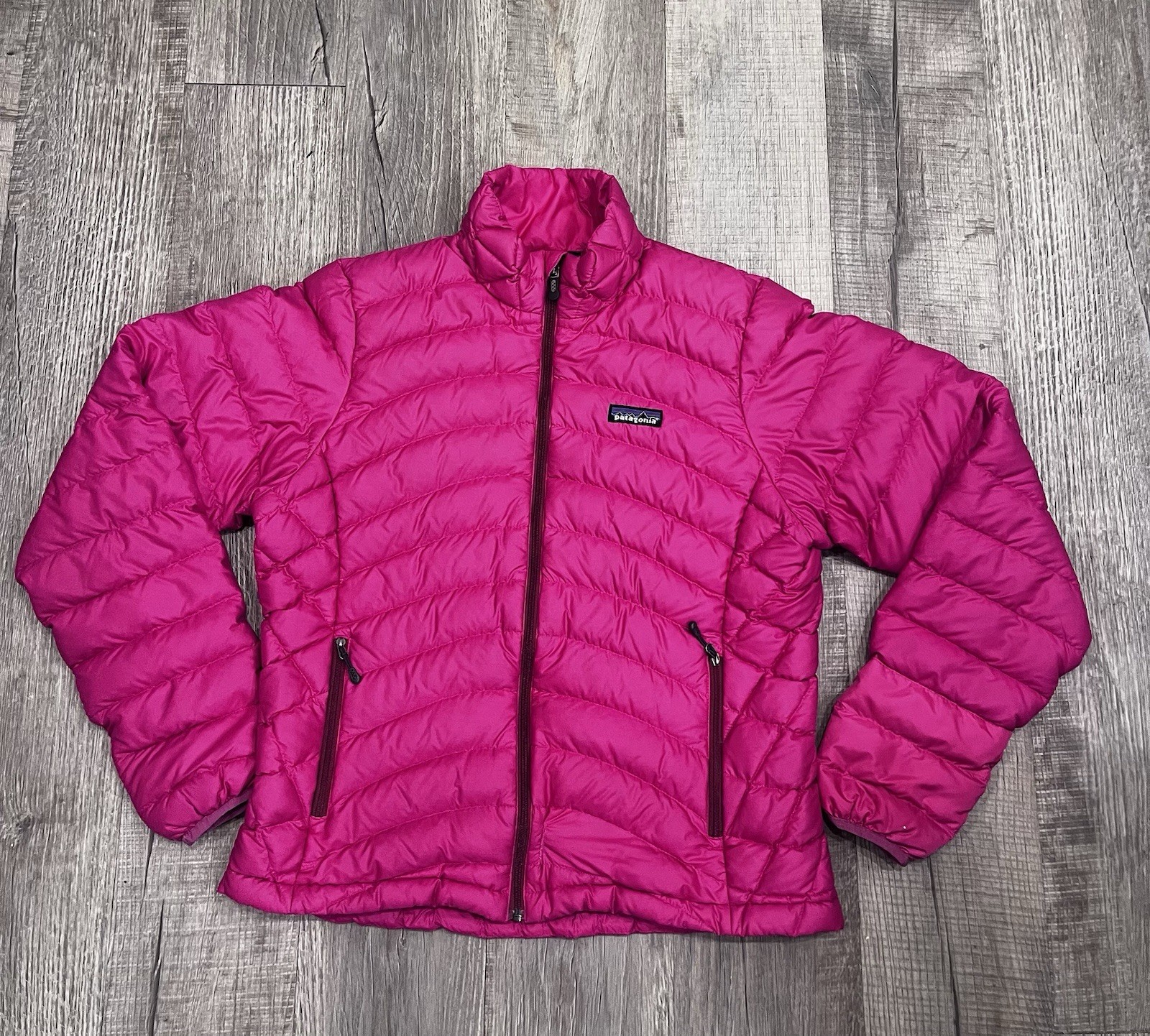 Patagonia Women’s Pink Full Zip Down Puffer Jacket Size Medium Fuchsia Patagonia Women’s Pink Full Zip Down Puffer Jacket Size Medium Fuchsia