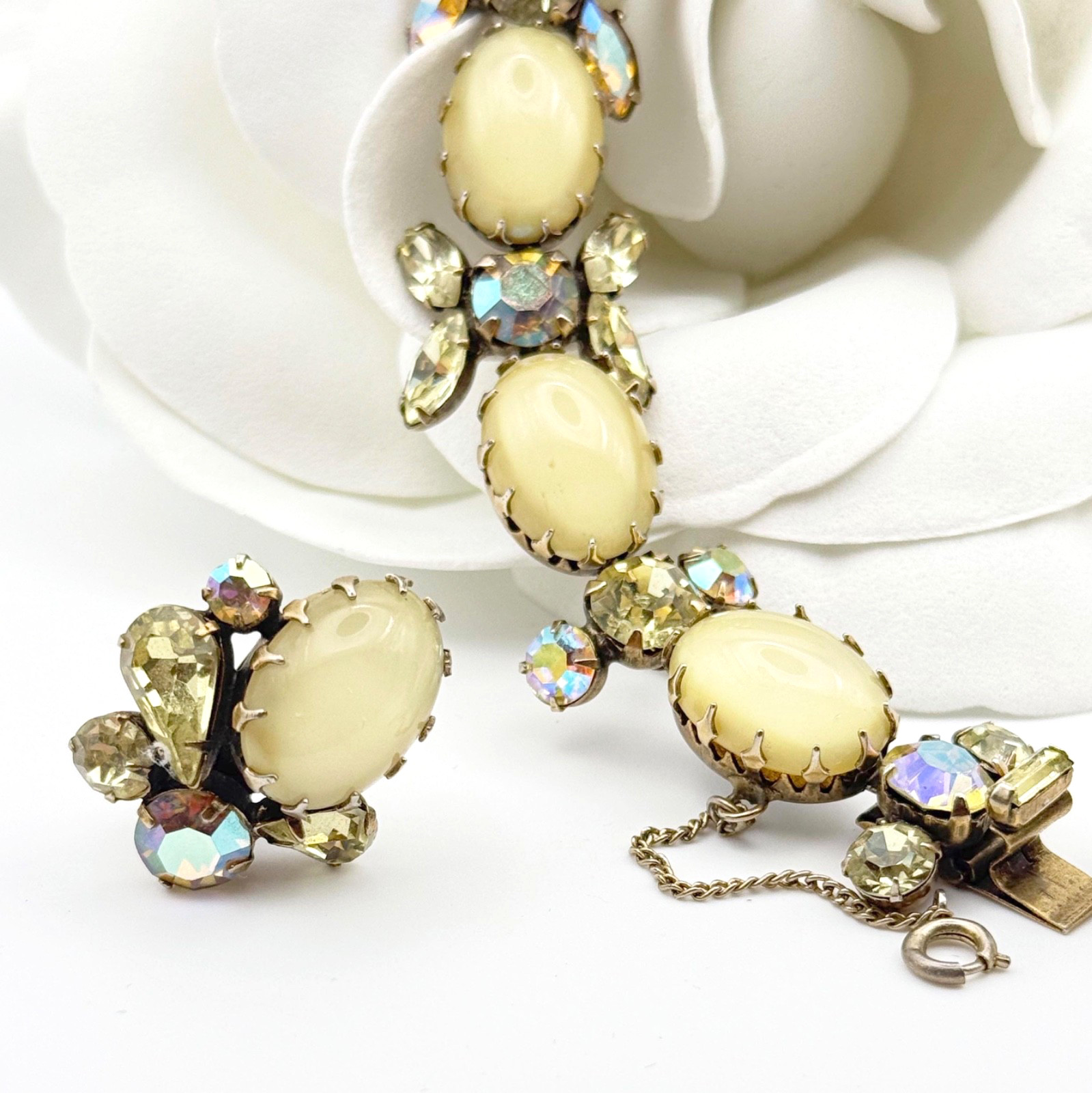 Vintage Regency Demi Parure Bracelet Earrings Aurora Borealis Rhinestones Yellow Vintage Regency Demi Parure Bracelet Earrings Aurora Borealis Rhinestones Yellow