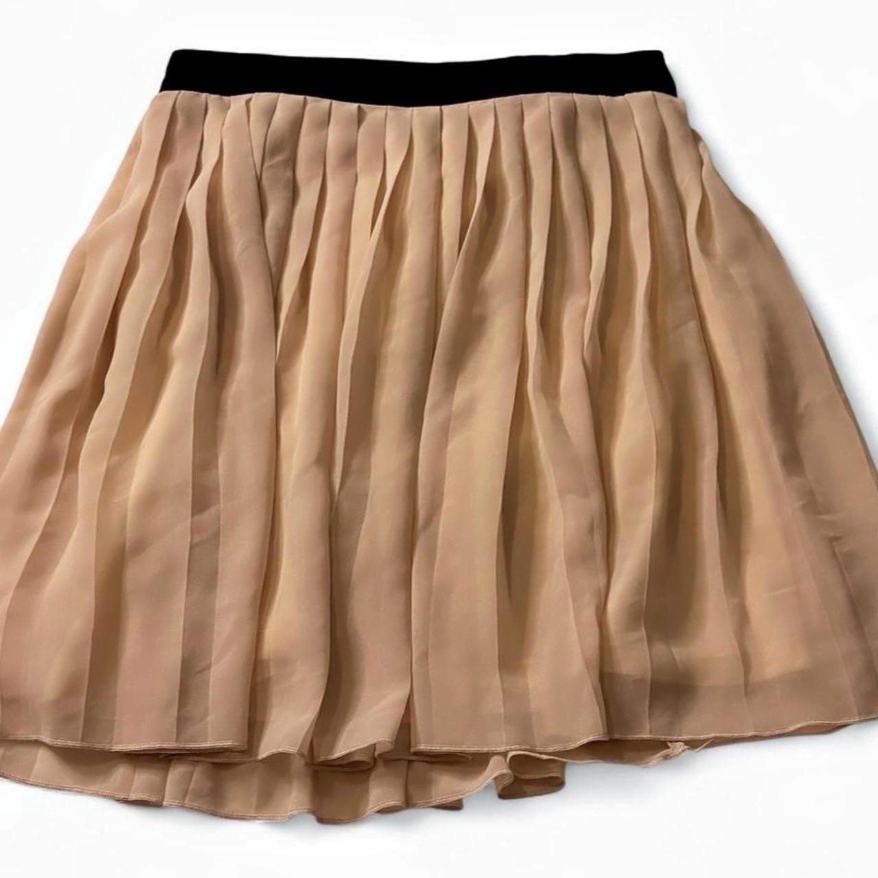 Vintage Y2K Forever 21 Chiffon Pleated Mini Skirt Nude Tan Boho Coquette Size M Vintage Y2K Forever 21 Chiffon Pleated Mini Skirt Nude Tan Boho Coquette Size M