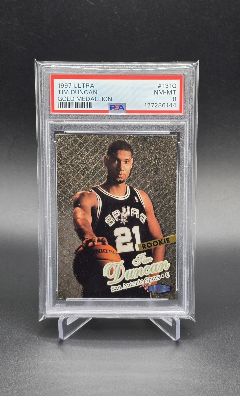 1997-98 Fleer Ultra - Tim Duncan #131G Gold Medallion Rookie RC PSA 8 🔥🐐🔥 1997-98 Fleer Ultra - Tim Duncan #131G Gold Medallion Rookie RC PSA 8 🔥🐐🔥
