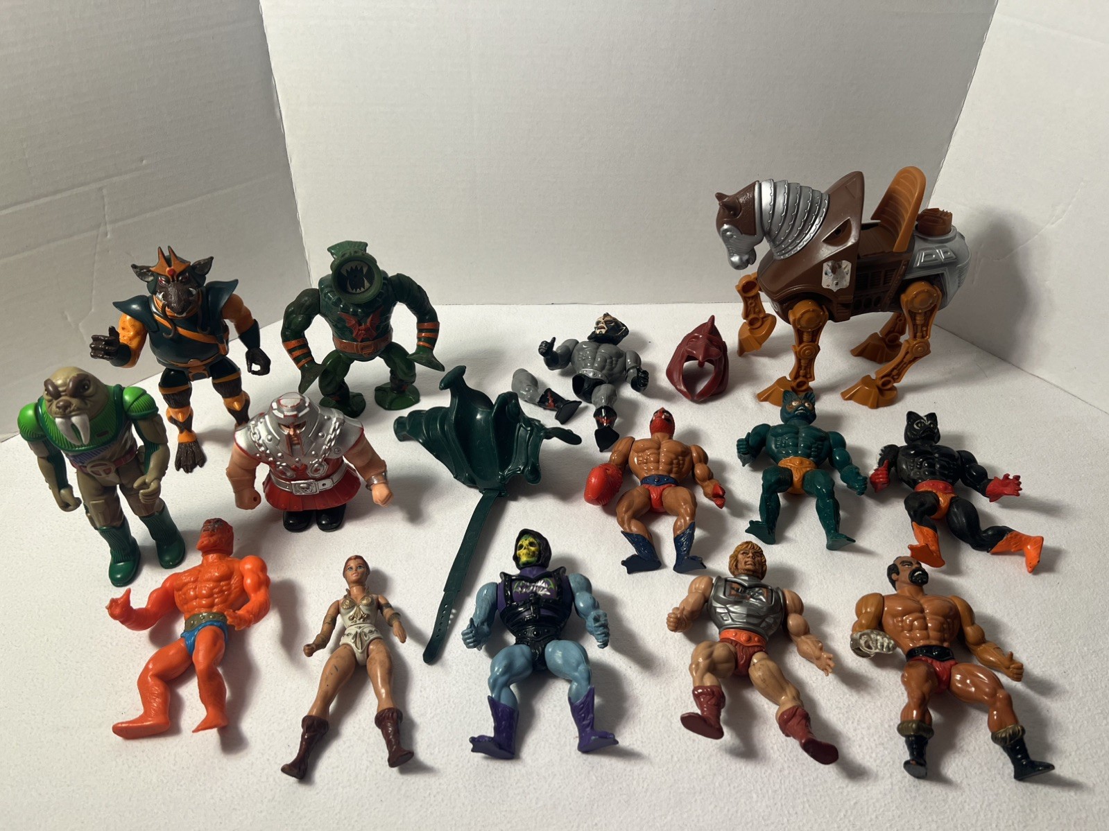 Vintage 1980\'s Mattel MOTU 2 LJN Figures & Accessories Lot 16 