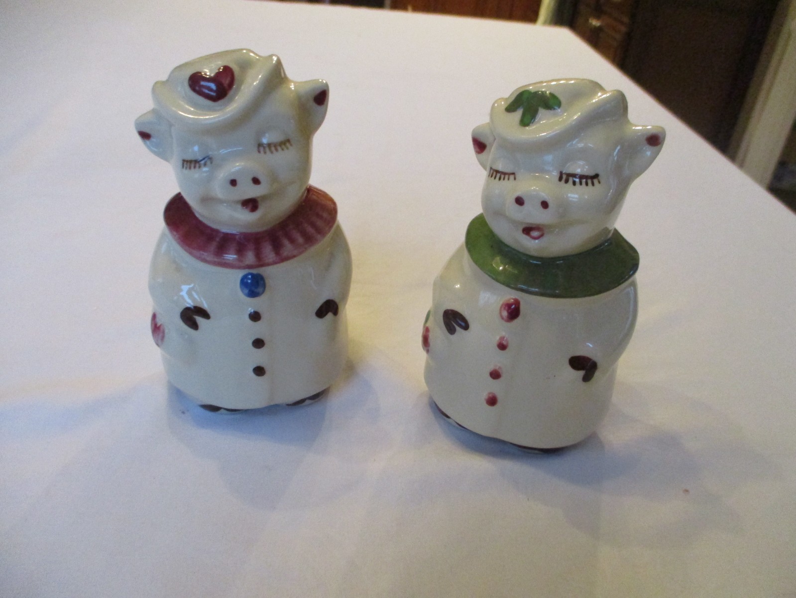 Vintage Adorable Smiley Pig Shawnee Pottery Salt & Pepper Shaker Set LARGE 5