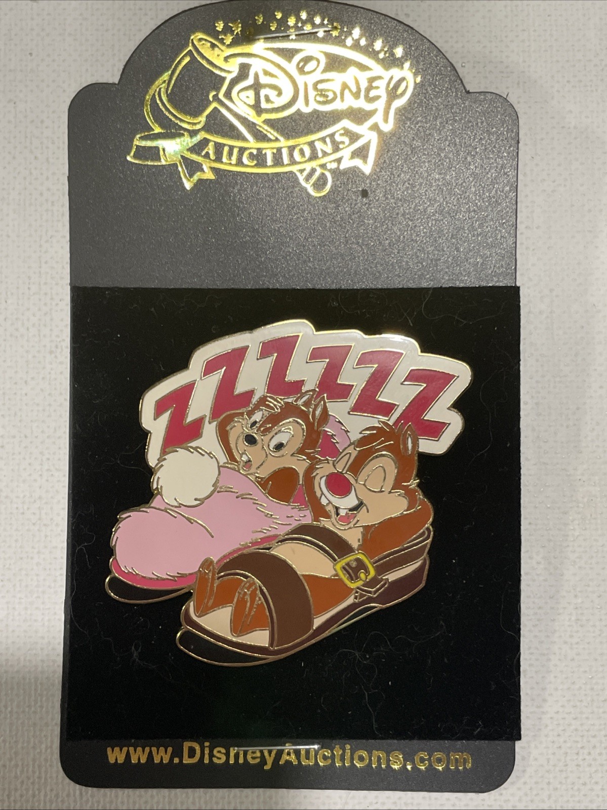 Rare Disney Auctions Pin - Chip & Dale In Shoes Sleeping Limited Edition 500