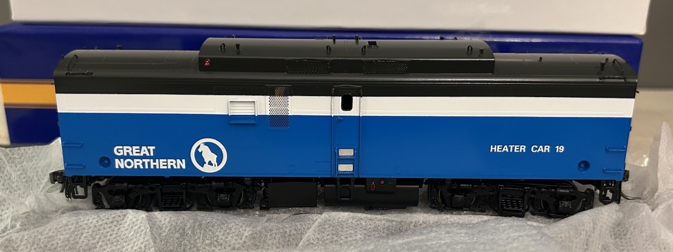 HO Brass Overland Models Great Northern Heater Car Big Sky Blue OMI-#AA-9099-1