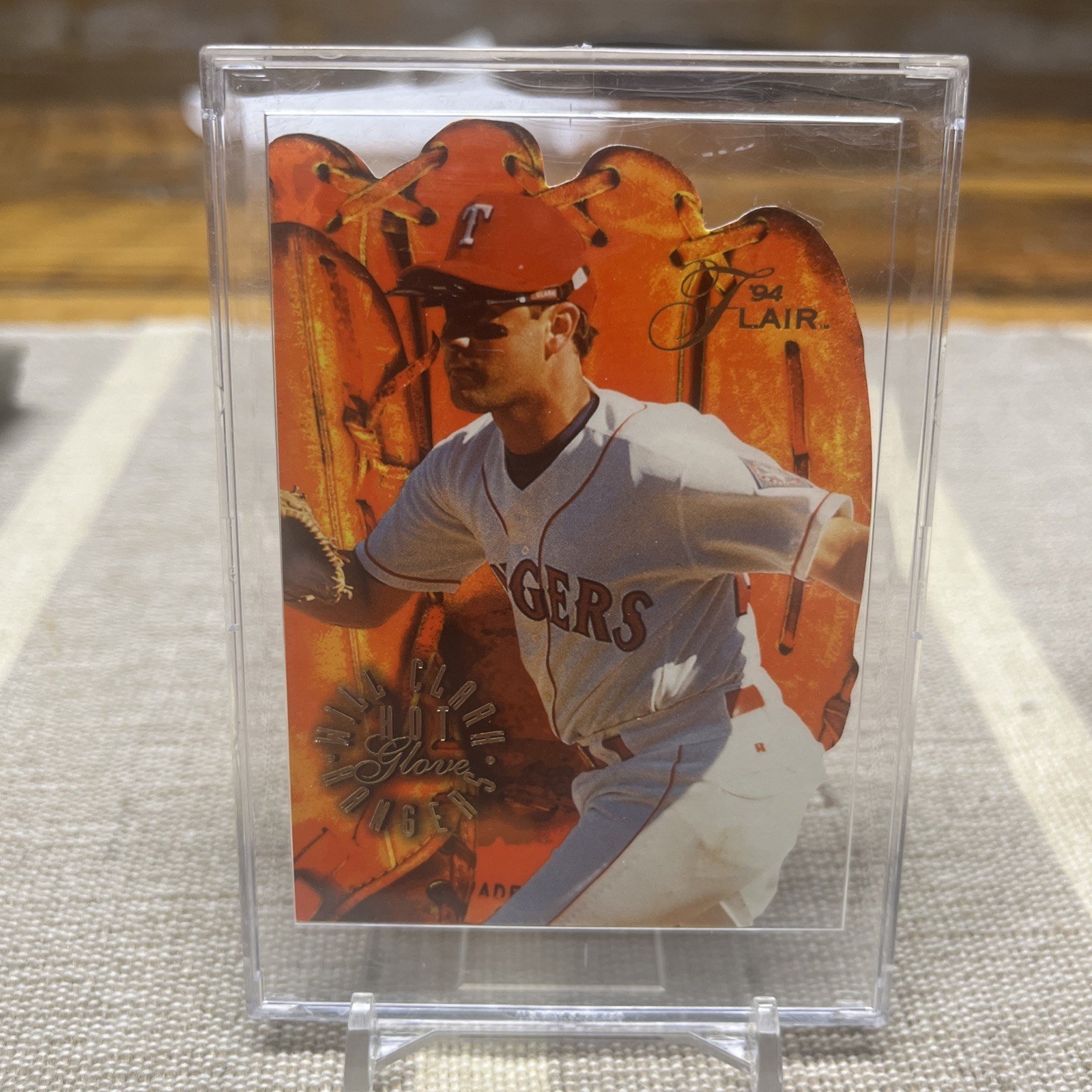 1994 Flair Hot Gloves #2 Will Clark 1994 Flair Hot Gloves #2 Will Clark
