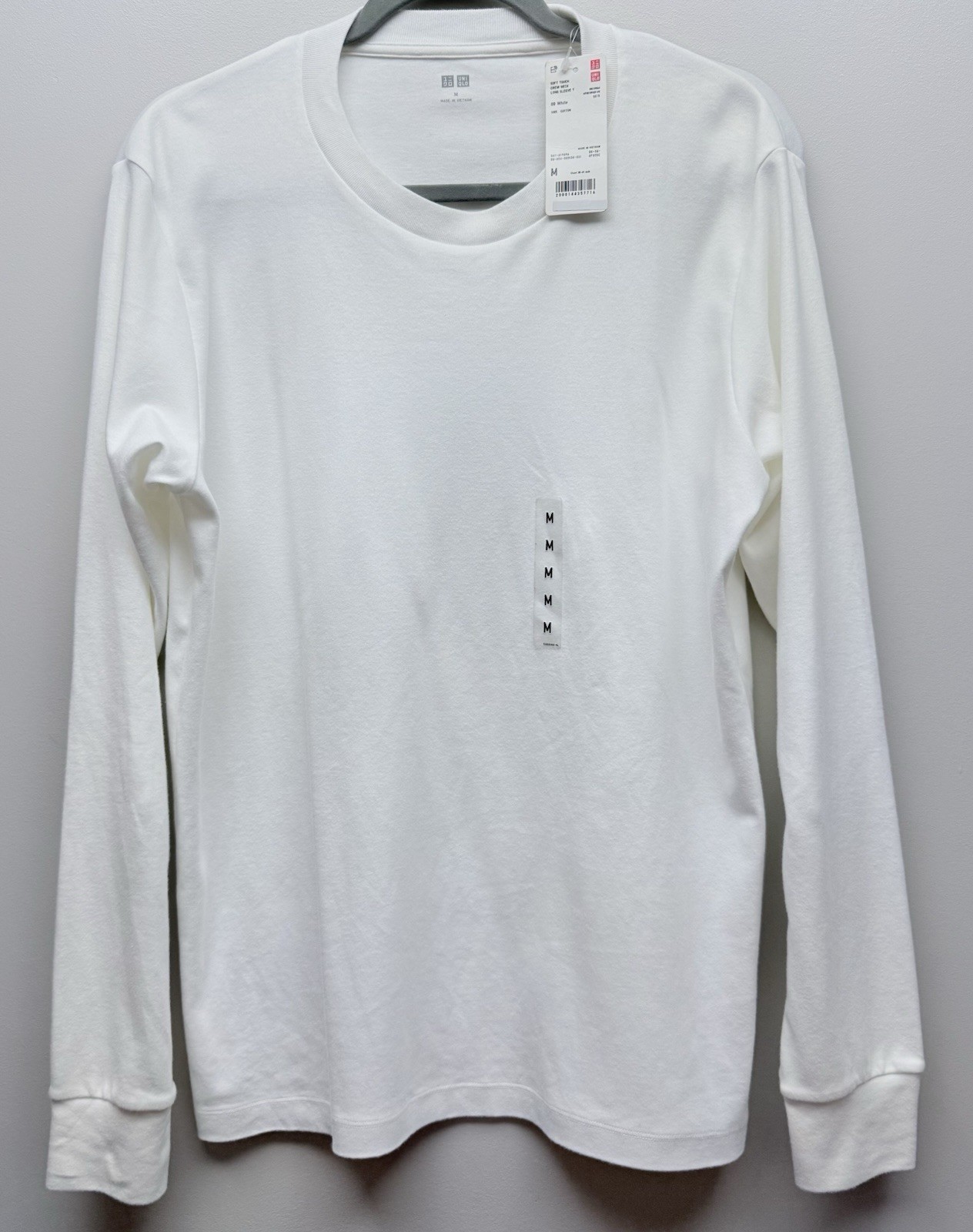 NEW Uniqlo Men’s White Soft Touch Long Sleevecrew Neck T-Shirt M NEW Uniqlo Men’s White Soft Touch Long Sleevecrew Neck T-Shirt M