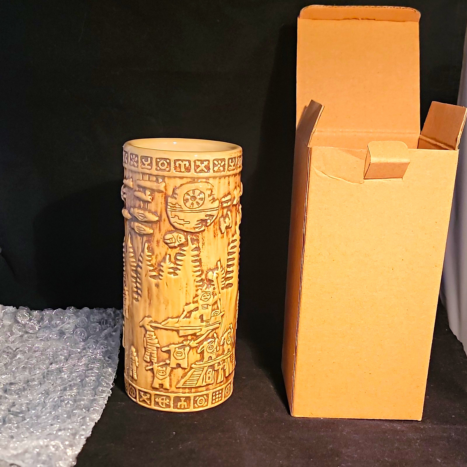 Star Wars: Galaxy\'s Edge 1st Edition Tiki Style Ceramic Mug/Tumbler
