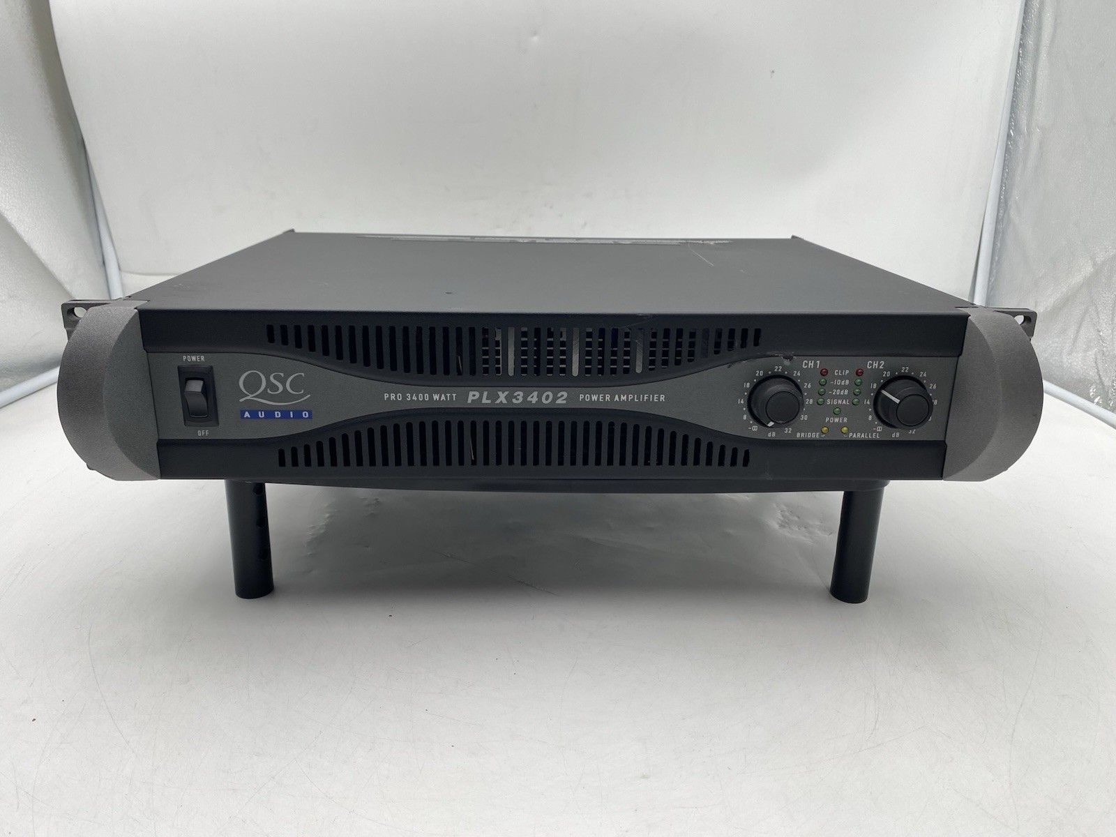 QSC PLX 3402 Professional 2-Channel Power Amplifier 1700W Stereo Audio Amp